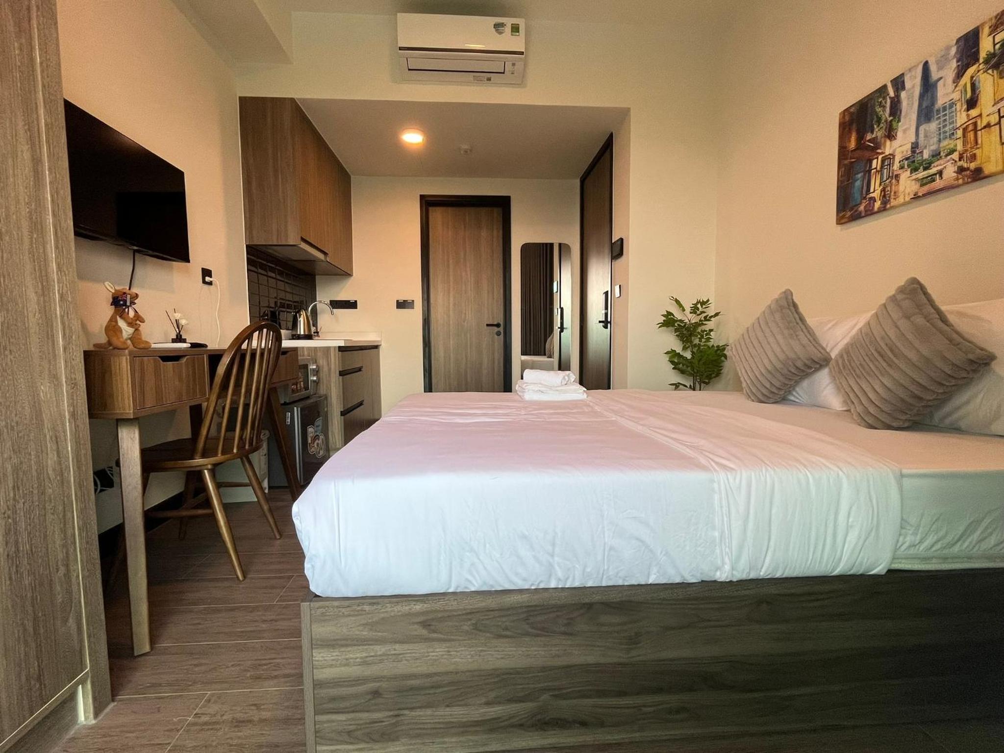 Tropical House - New Apartment at Delasol