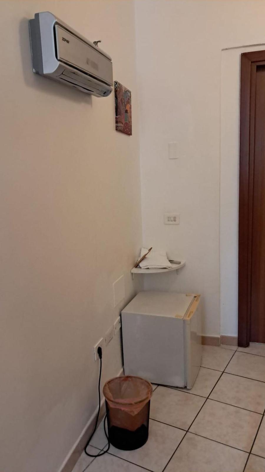 In the Center by Local Domus
