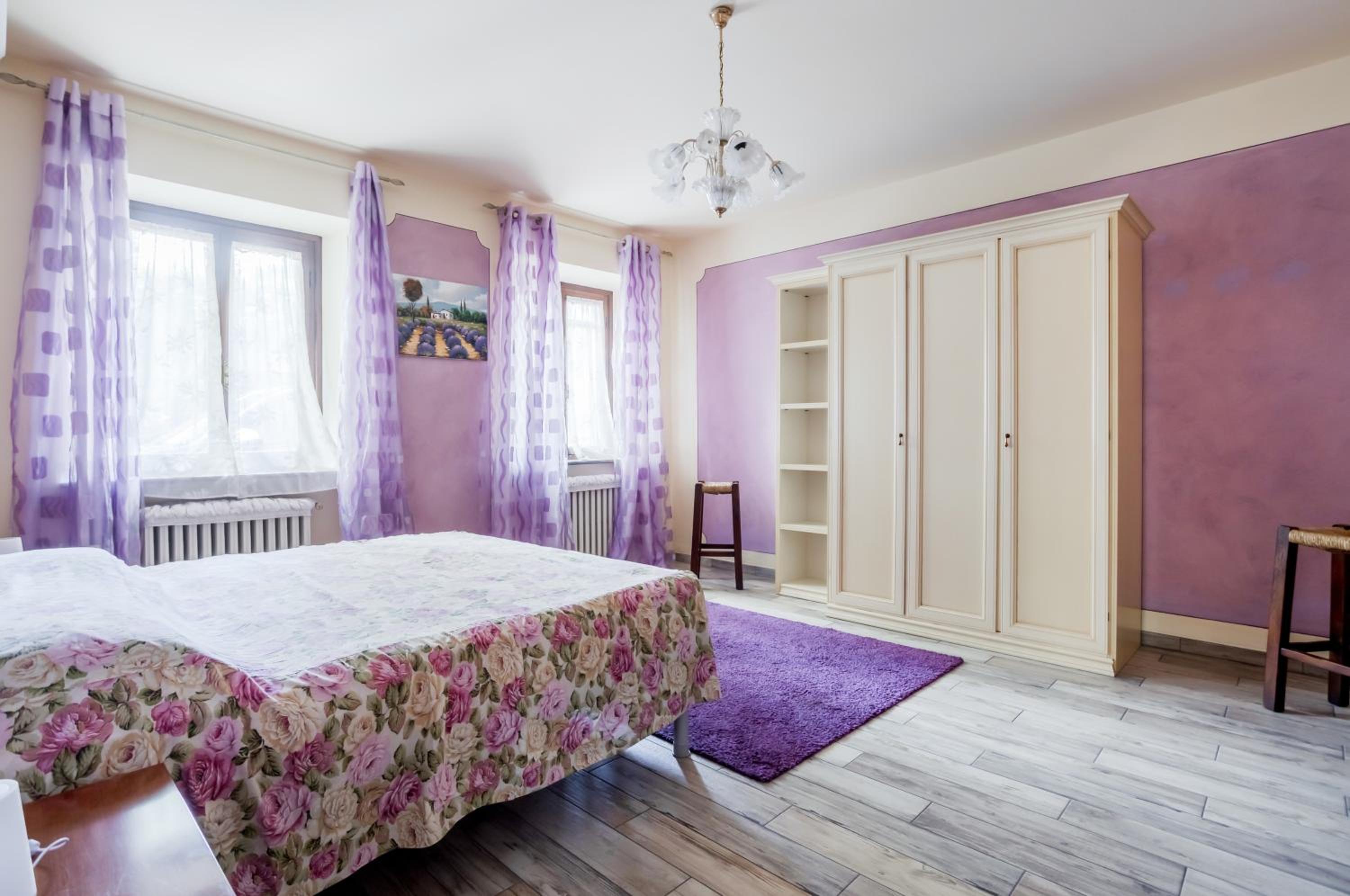 GuestHost - Rustic Villetta with Garden, Pool and Parking