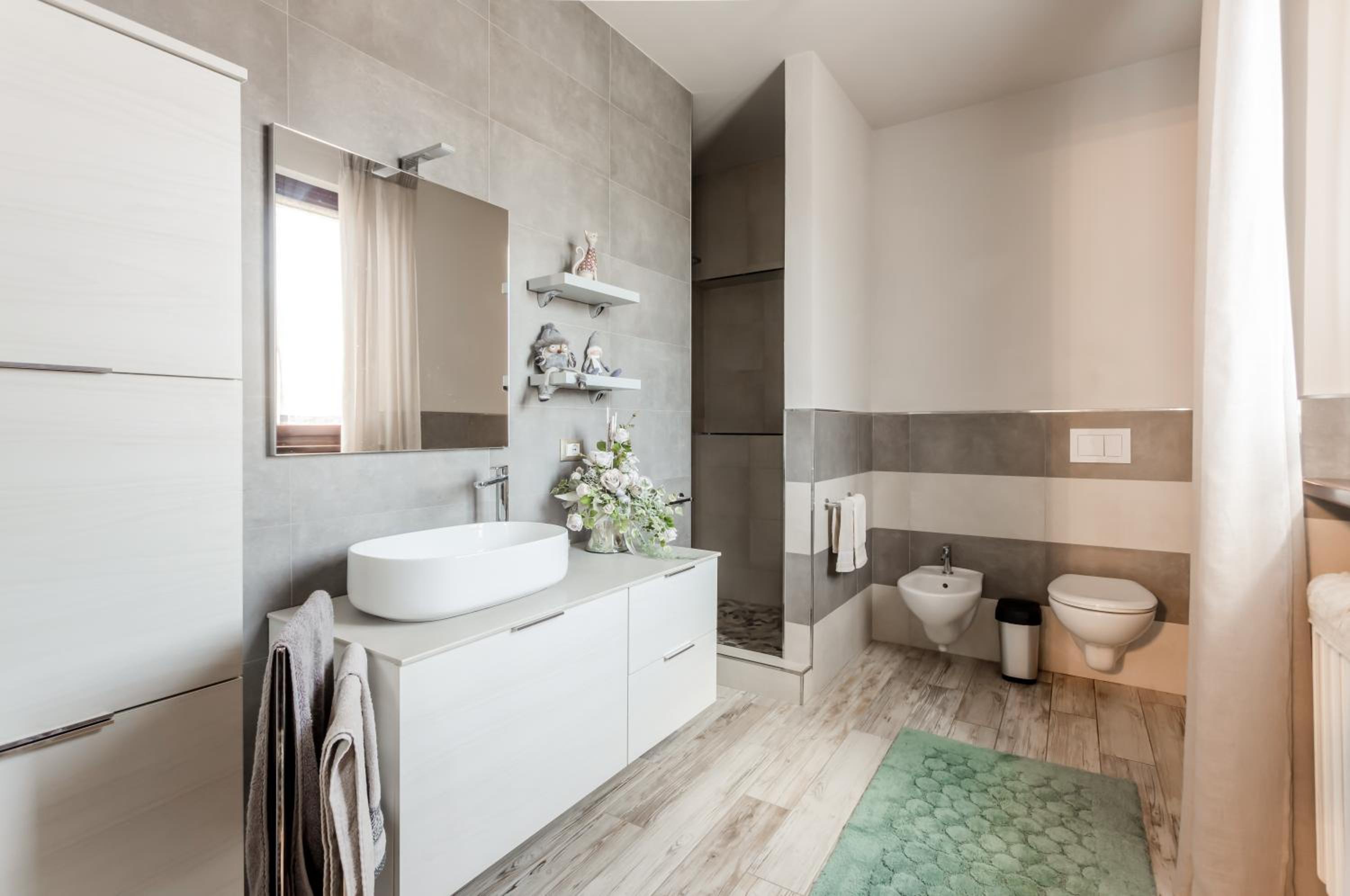 GuestHost - Rustic Villetta with Garden, Pool and Parking