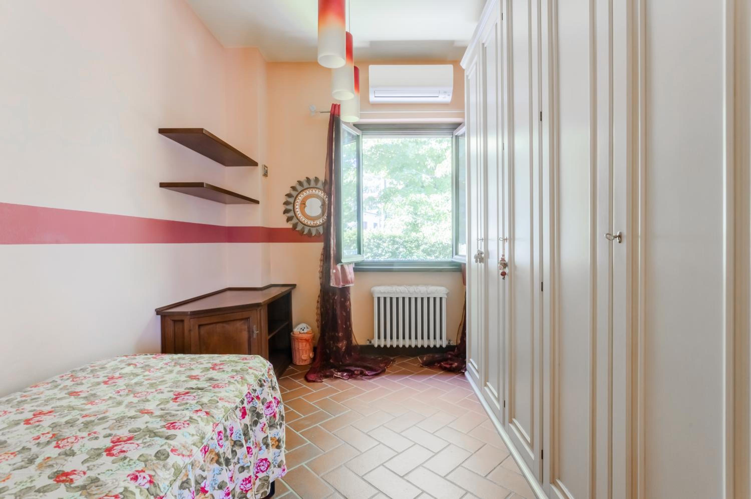 GuestHost - Rustic Villetta with Garden, Pool and Parking