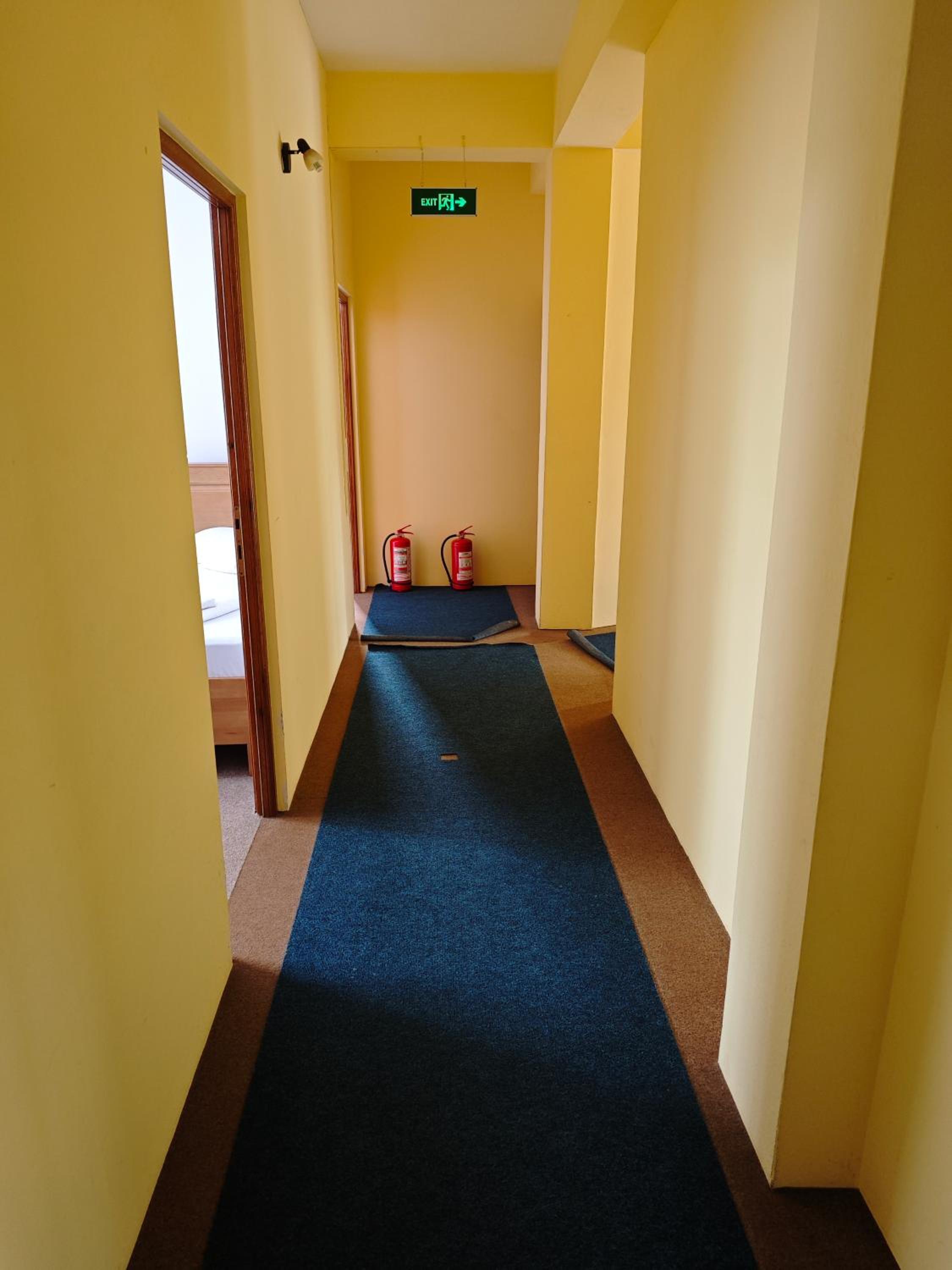 Photo 32