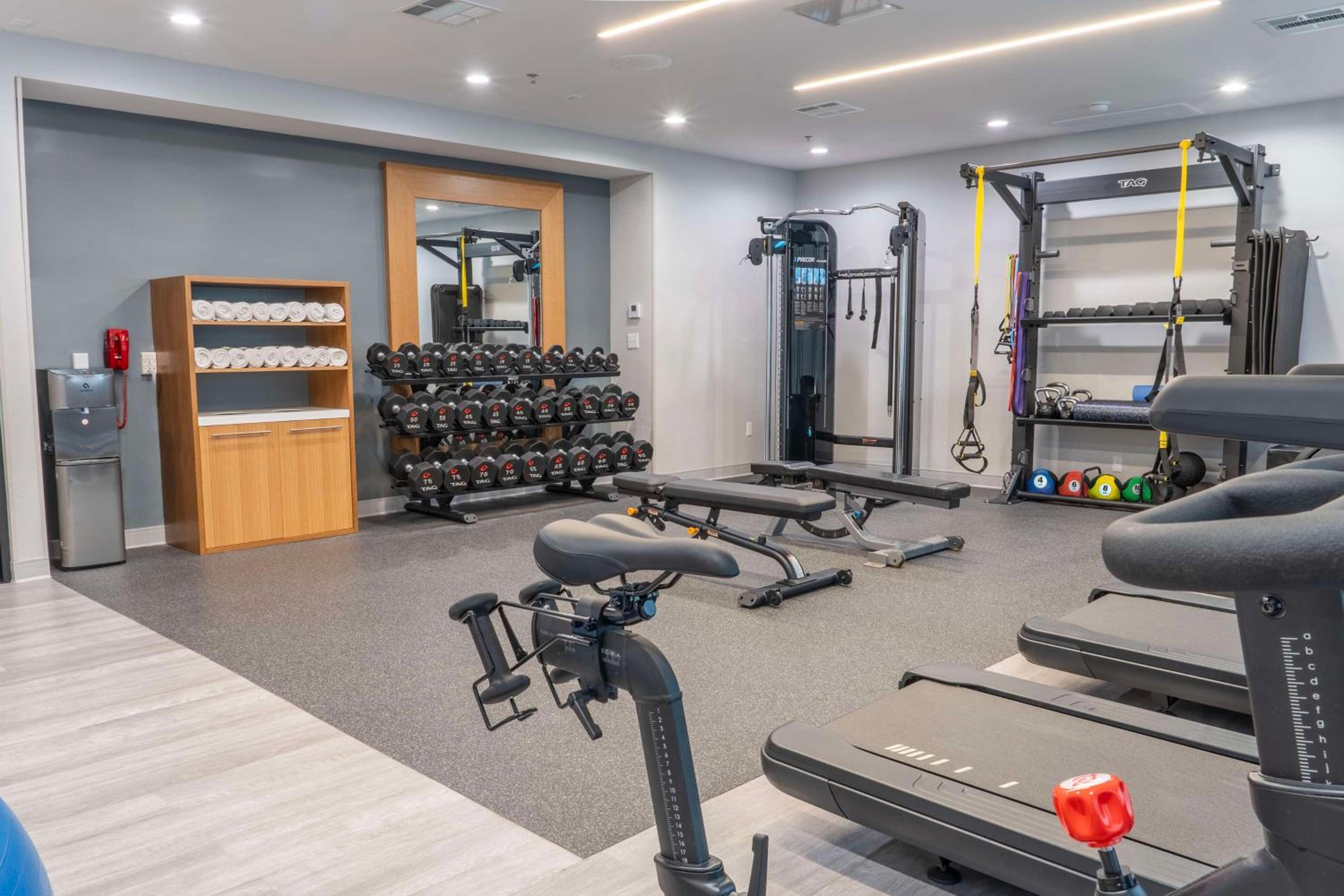 Santa Ana Vacations - DoubleTree by Hilton Orange County Airport - Property Image 18