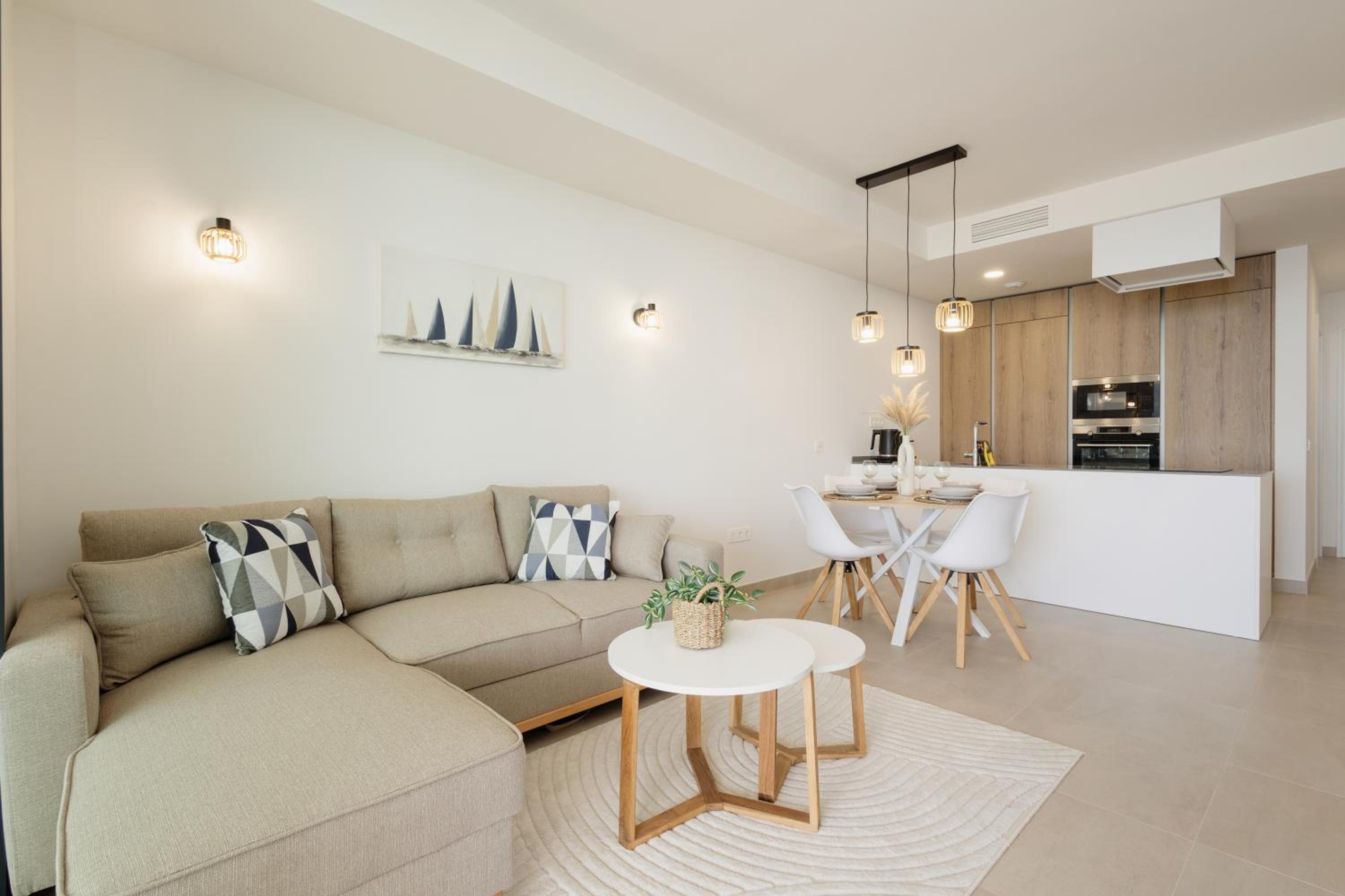 Modern apartment with a large private terrace, pool, sauna, gym, and sea views in Fuengirola