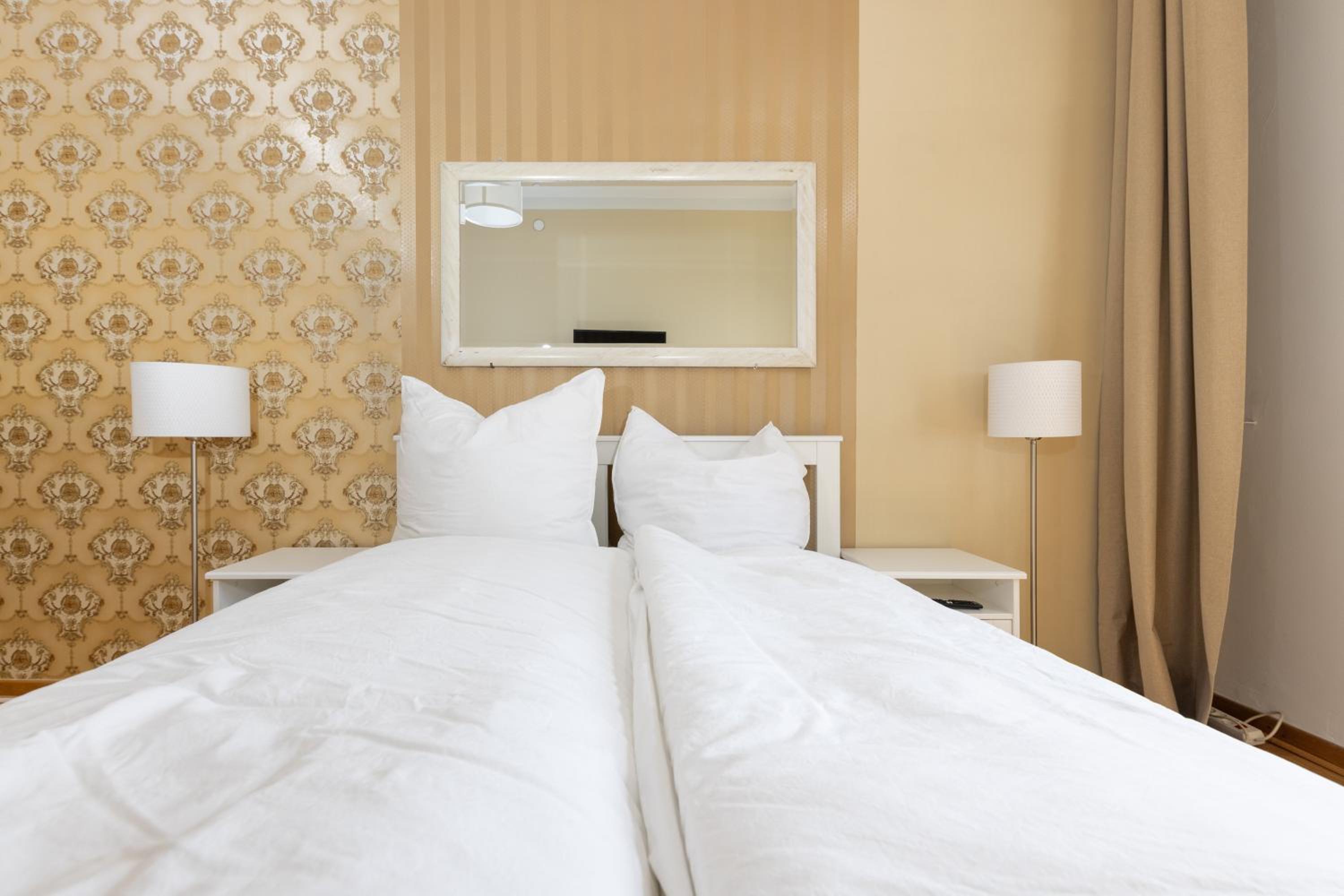 160qm 6-Zimmer Banksi-Galerie-Apartment Hauptbahnhof