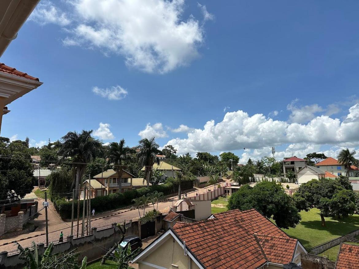 Lake view Apartment - Mutongo view 2
