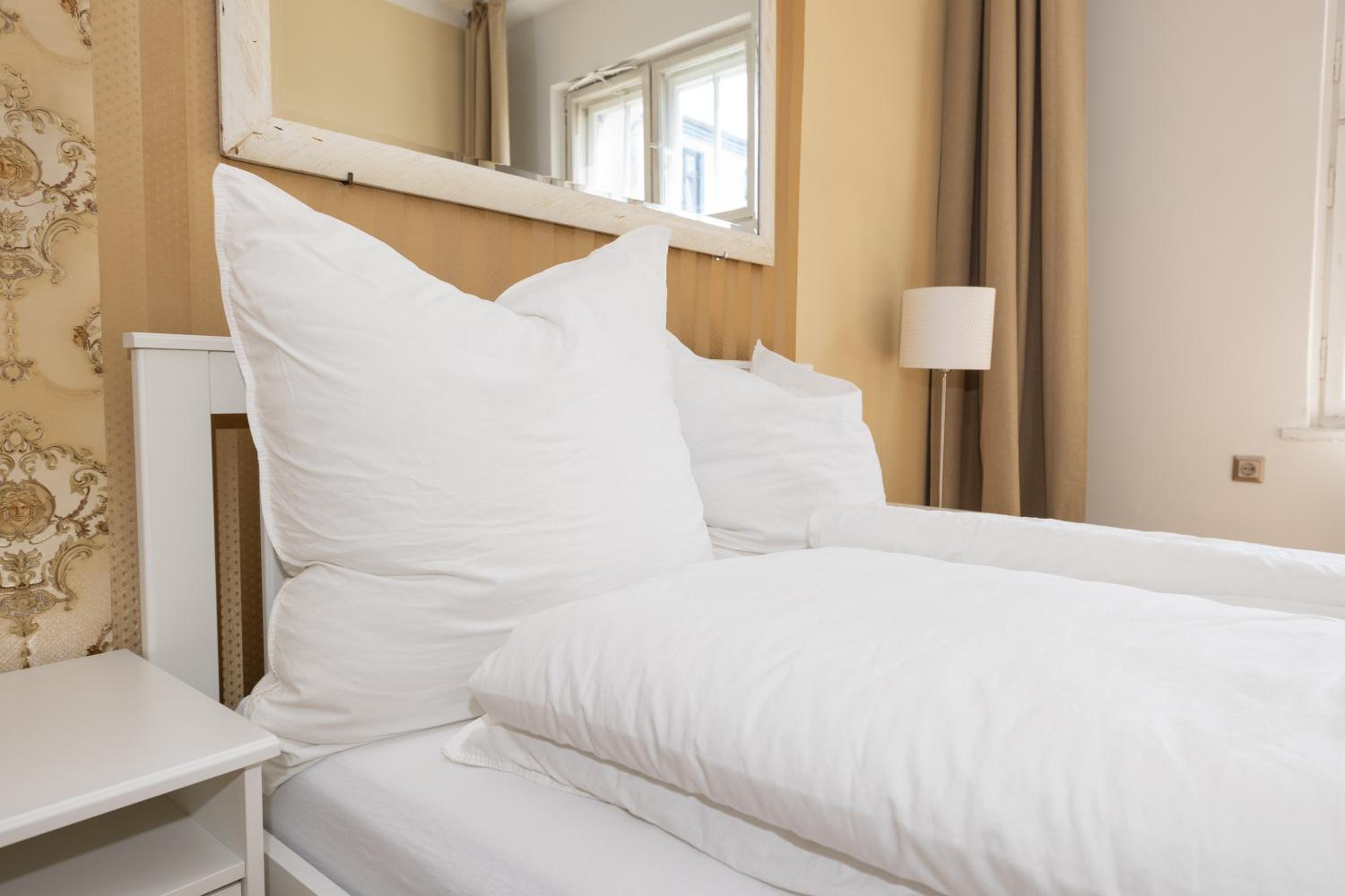 160qm 6-Zimmer Banksi-Galerie-Apartment Hauptbahnhof