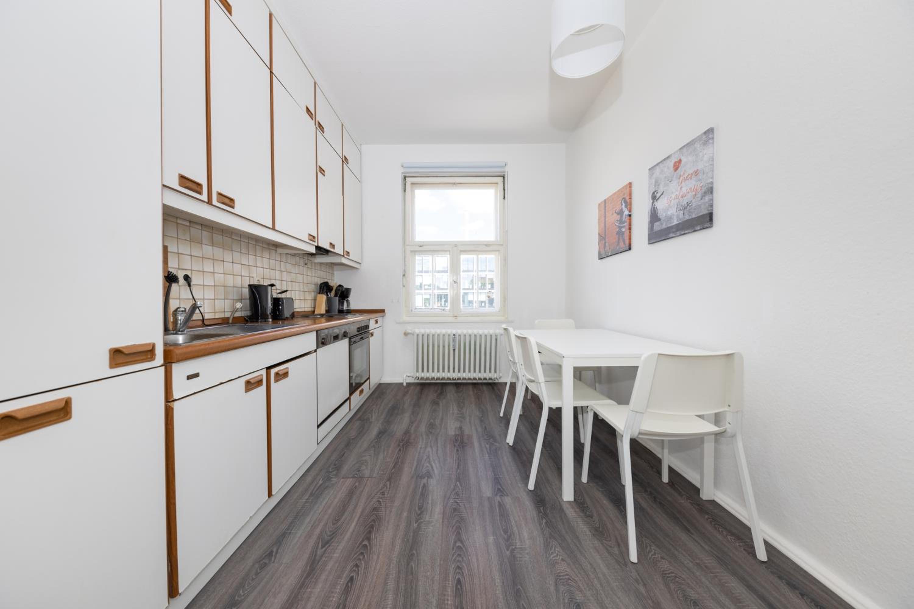 160qm 6-Zimmer Banksi-Galerie-Apartment Hauptbahnhof