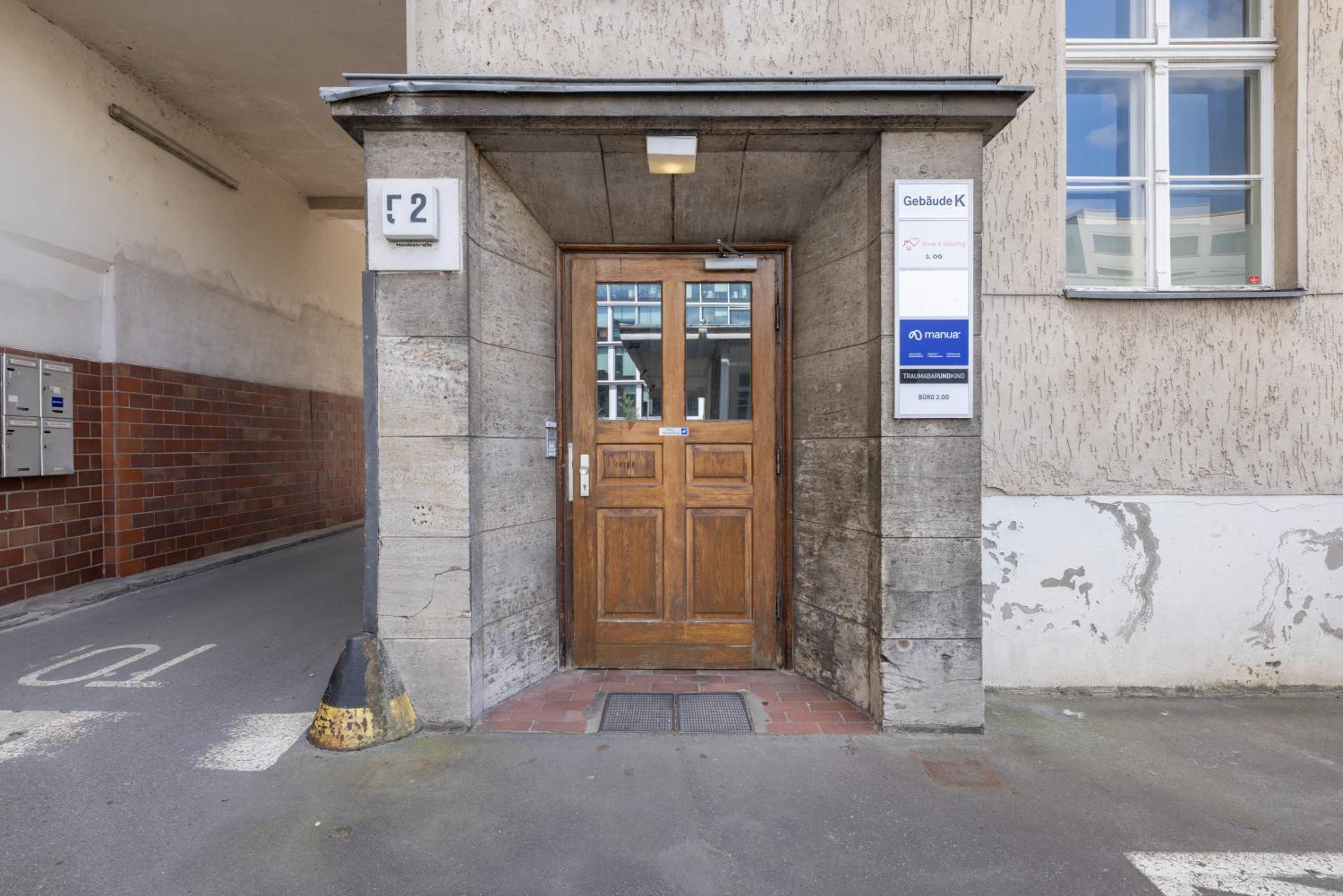 160qm 6-Zimmer Banksi-Galerie-Apartment Hauptbahnhof