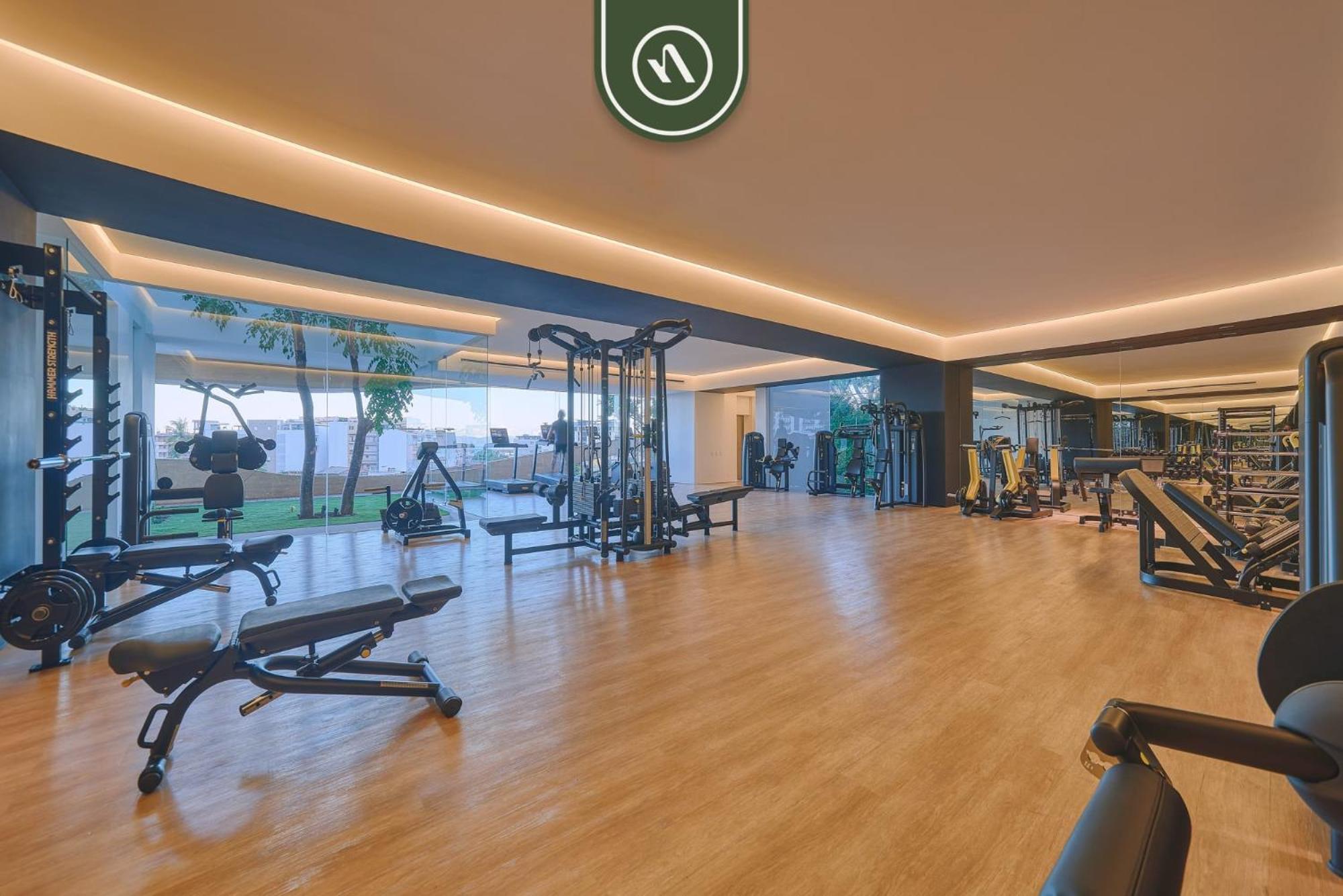 Hotel Condo with 2 beds - Rooftop Pool - Image 1