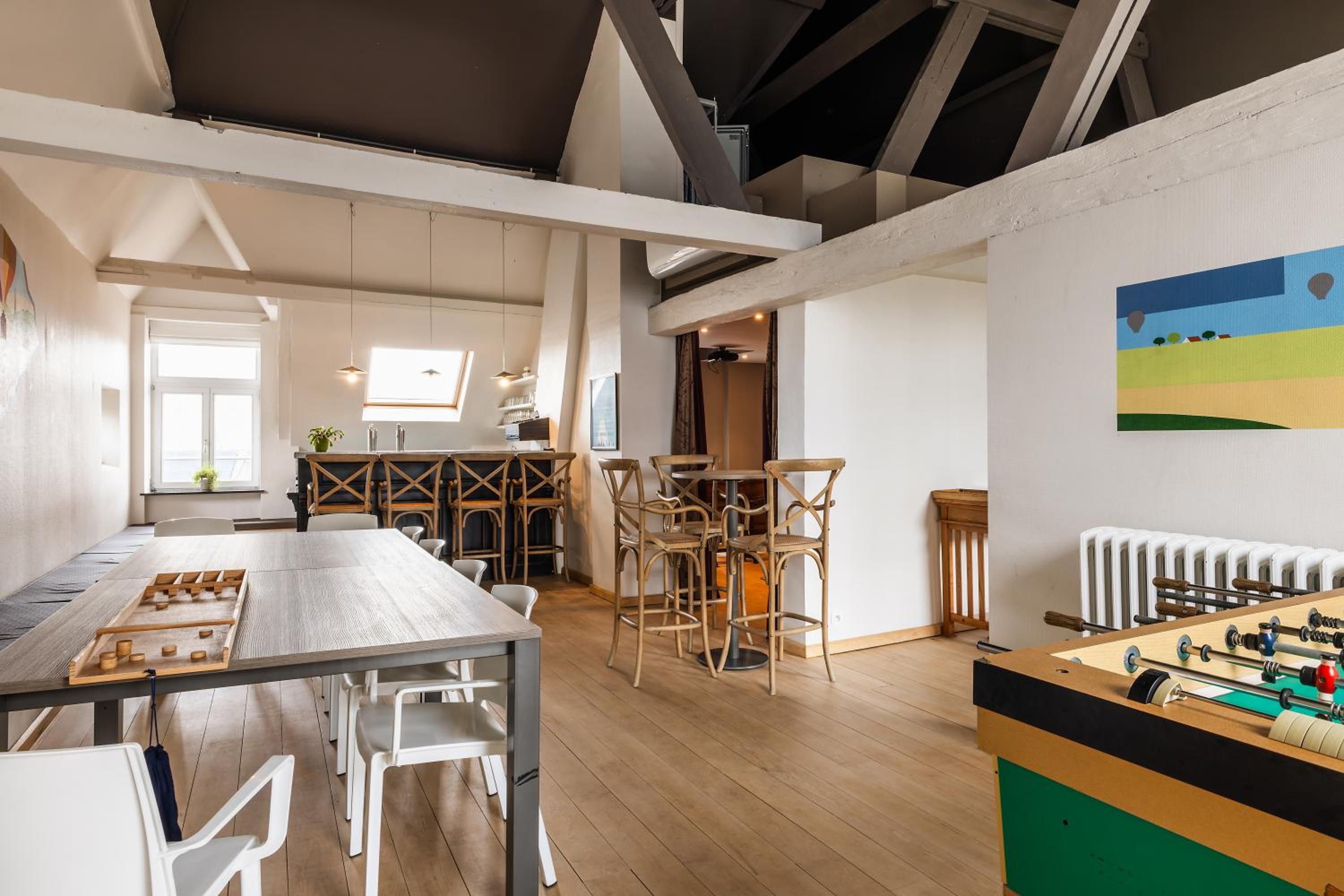 Luxueus vakantiehuis in hartje Ronse met 7 slaapkamers & badkamers