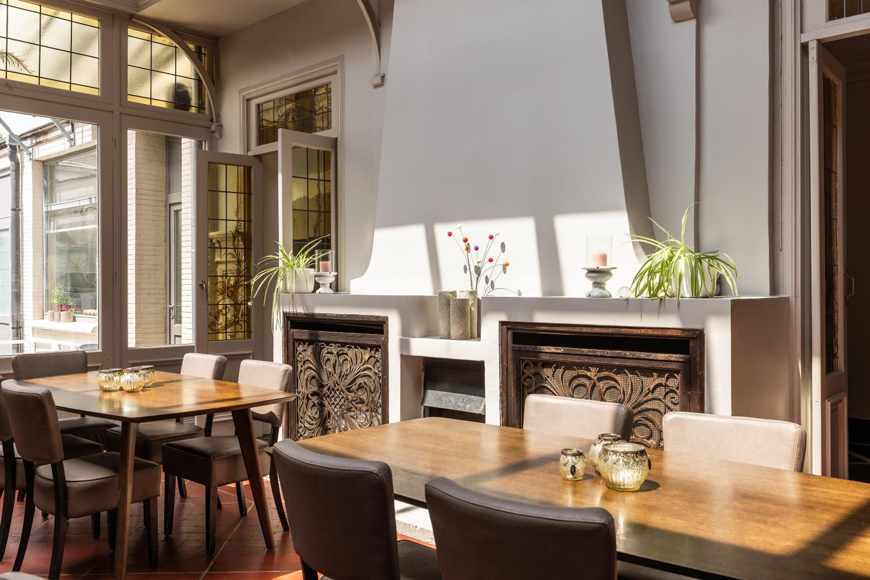 Luxueus vakantiehuis in hartje Ronse met 7 slaapkamers & badkamers