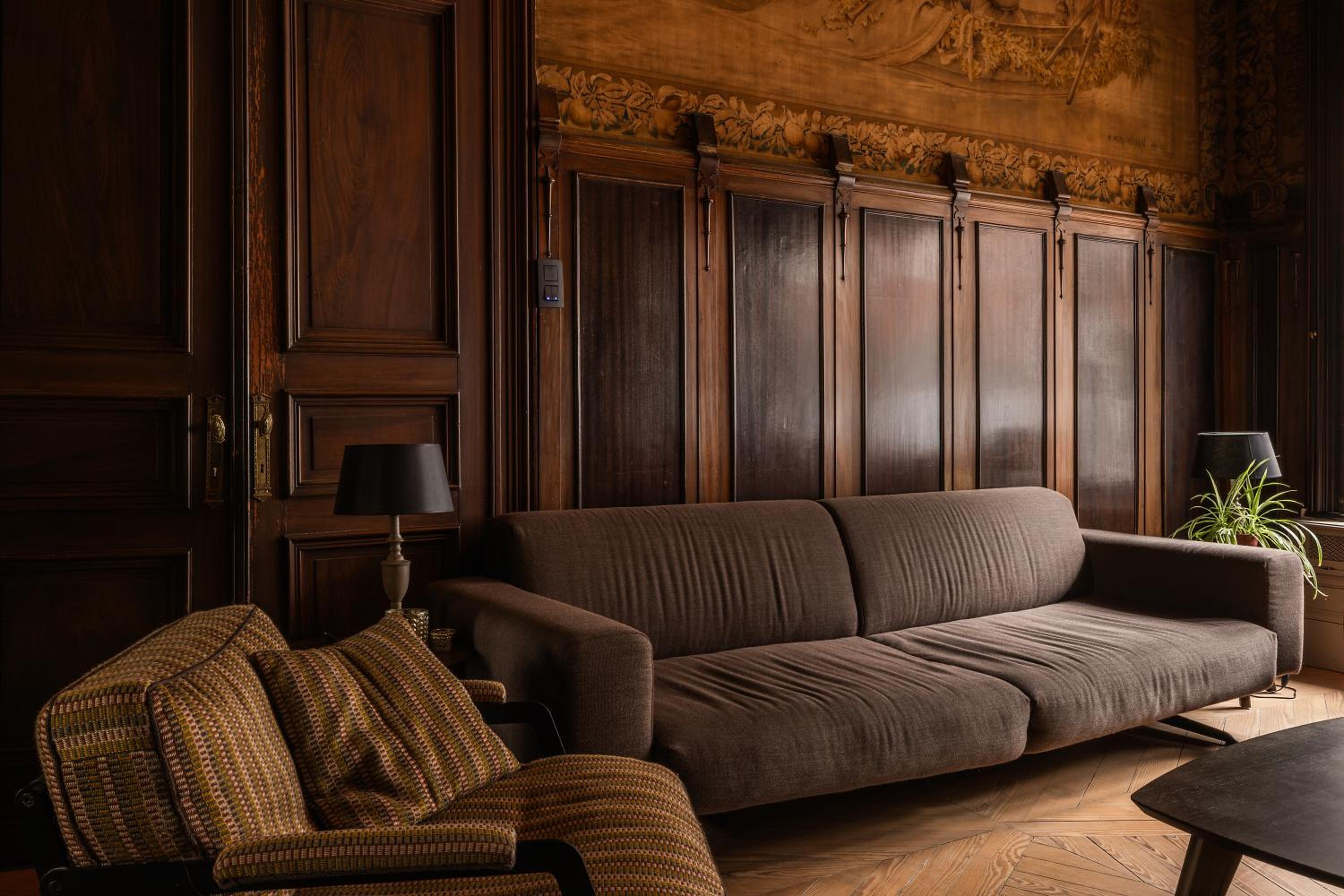 Luxueus vakantiehuis in hartje Ronse met 7 slaapkamers & badkamers
