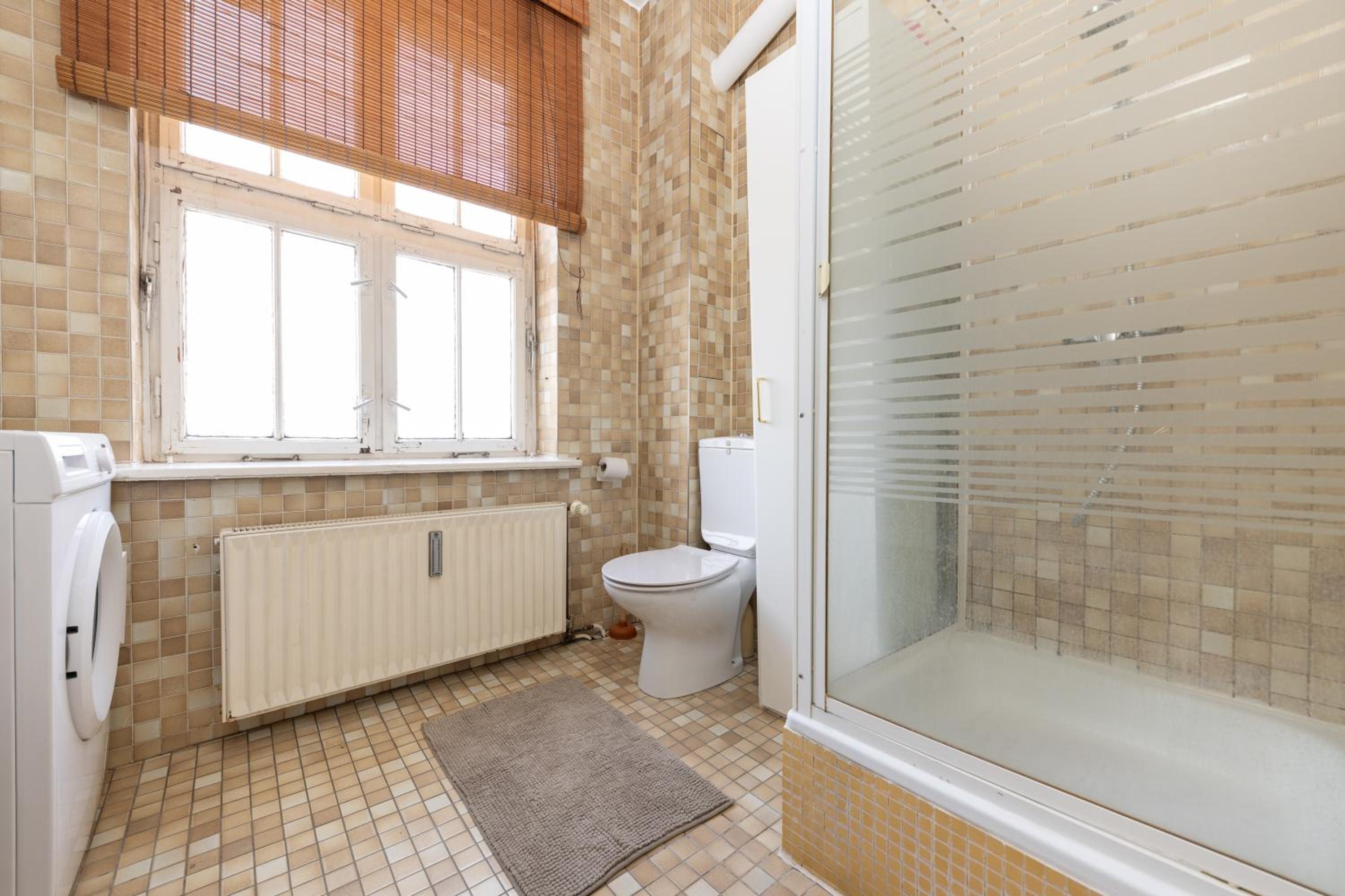 160qm 6-Zimmer Banksi-Galerie-Apartment Hauptbahnhof