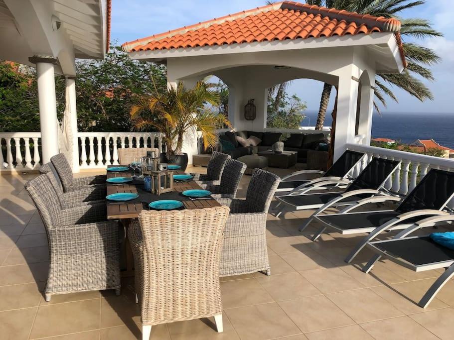 Villa Sunshine