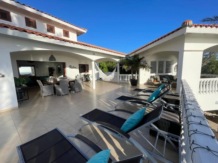 Villa Sunshine