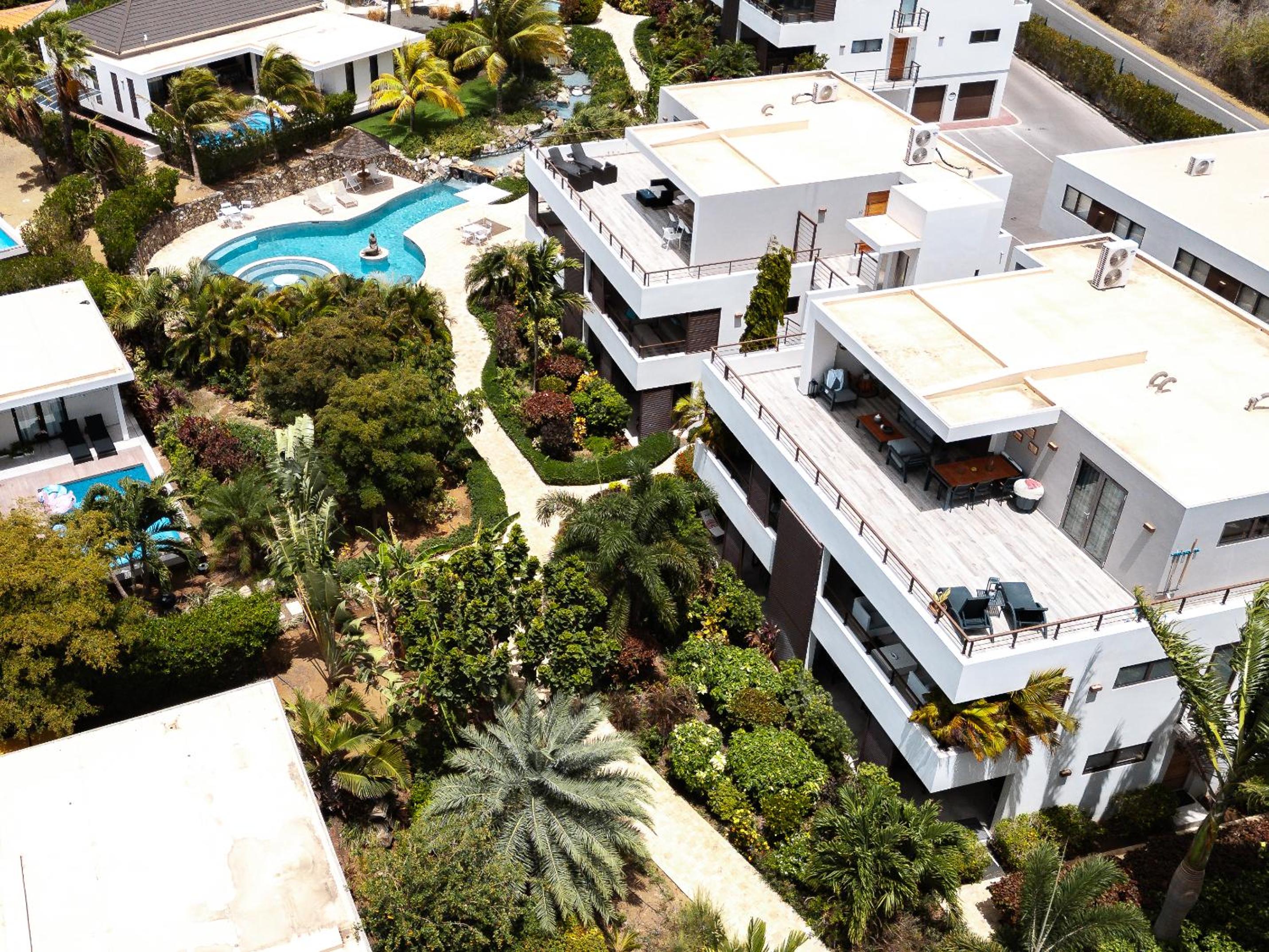 Jan Sofat LUX - 2 swimming pools - 2 bedroom Apartment Mariposa