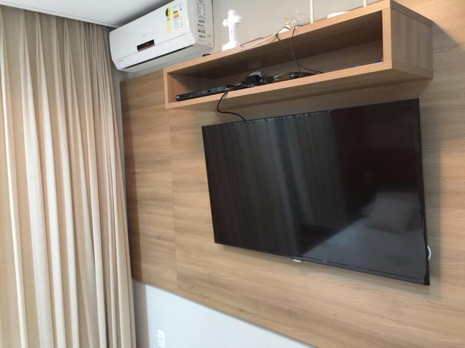 TOP DA PRAIA - 2qts, ar cond, WIFI, cozinha, garagem , completo