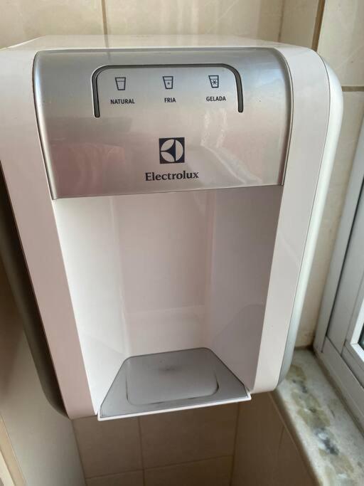 TOP DA PRAIA - 2qts, ar cond, WIFI, cozinha, garagem , completo