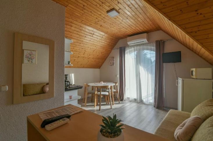 Helka Apartmanház