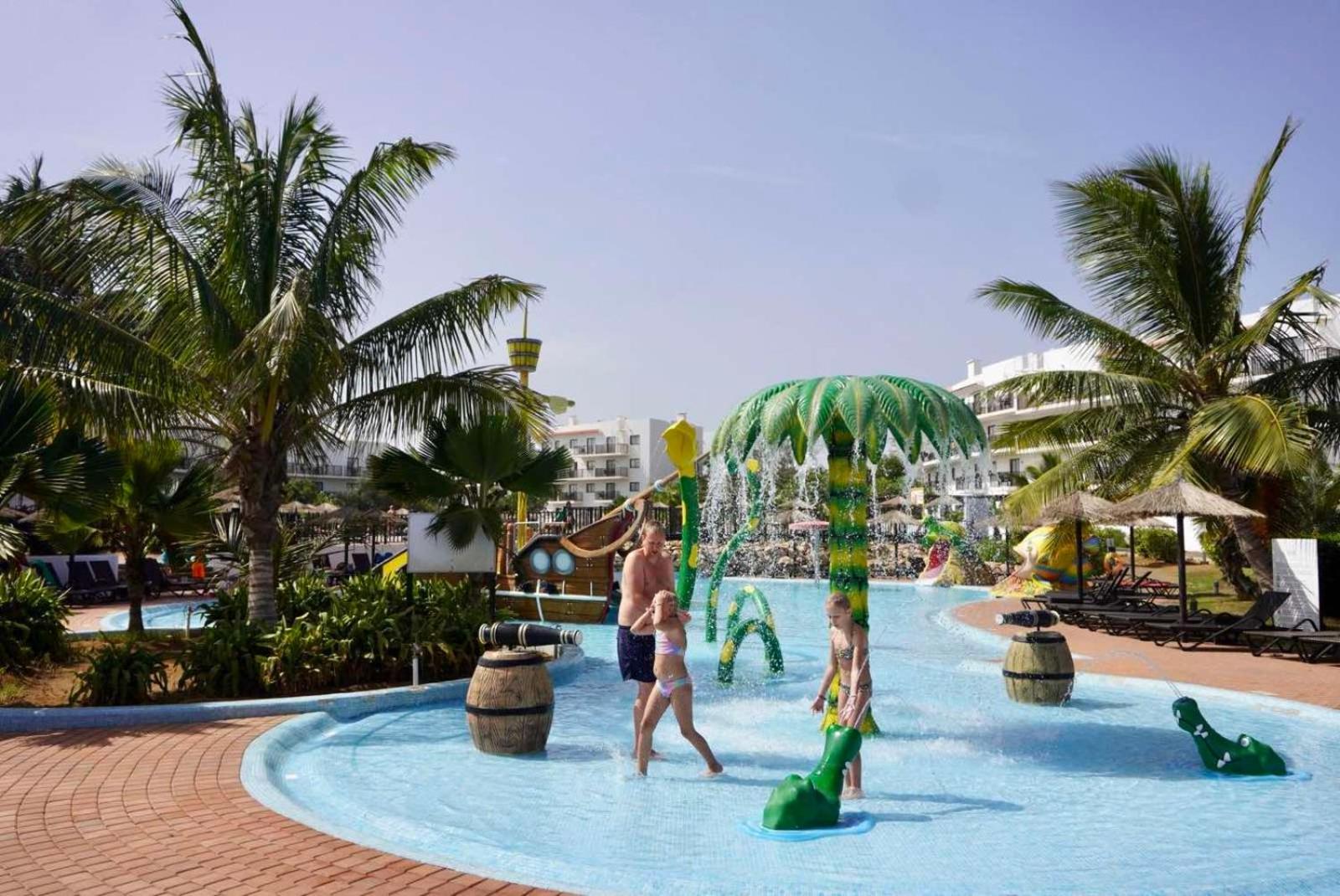 Luxury Apartment with Pool at Meliá Dunas Resort