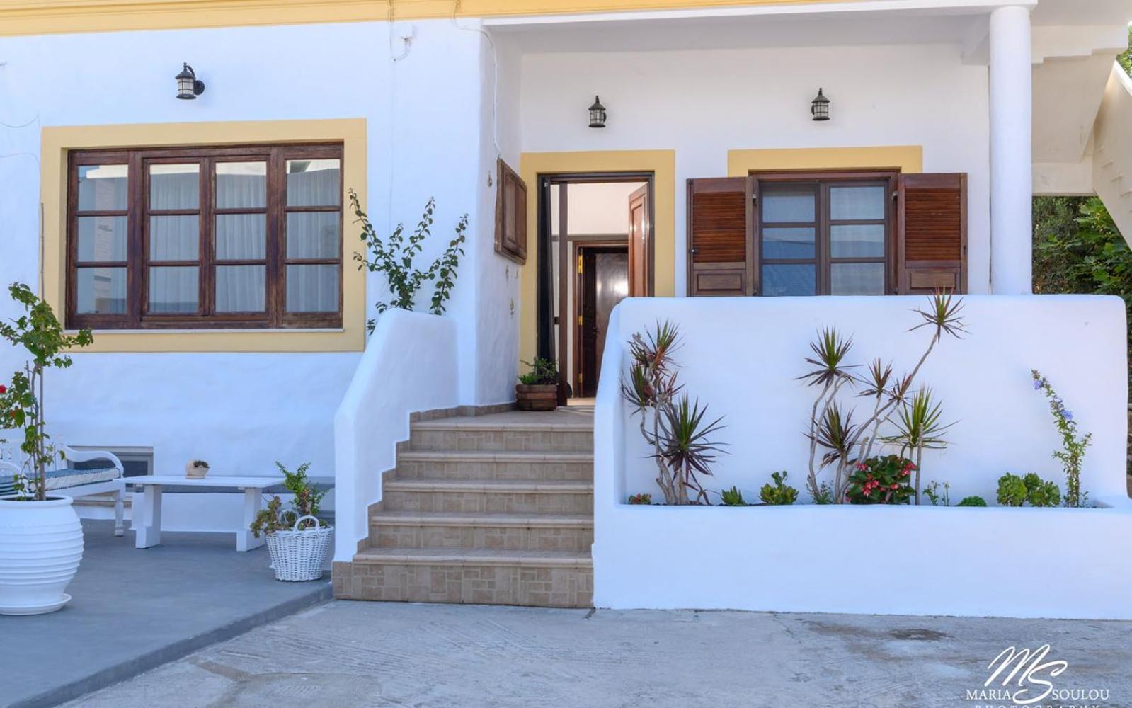 Siridaki Holiday home 3 bedroom by the beach view 3