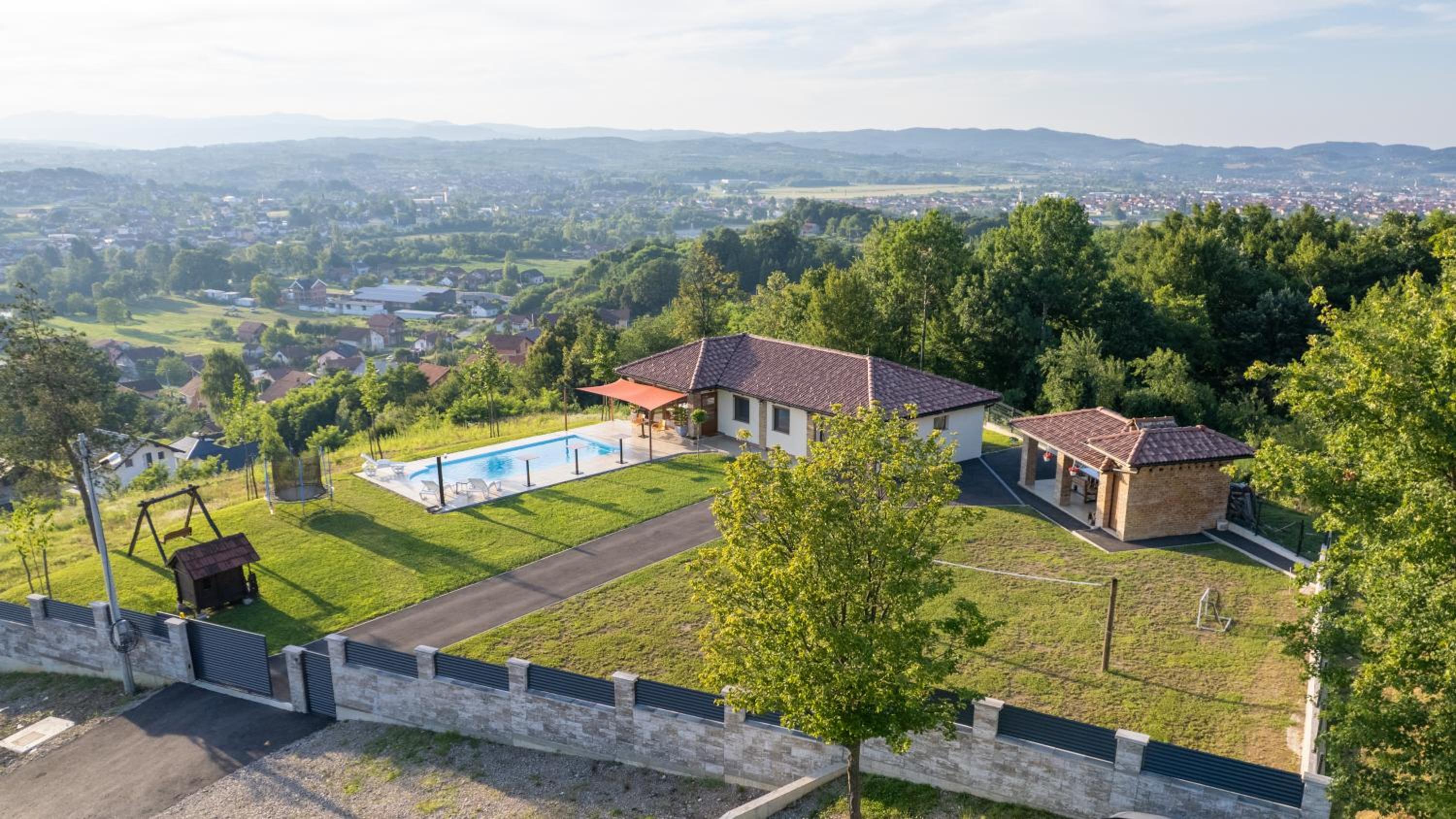Villa, Vikendica - Sunny Hill - jacuzzi, sauna