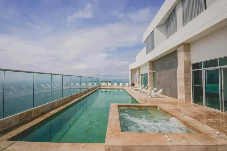 Apartamento piso 19 Palmeto Sunset Cartagena