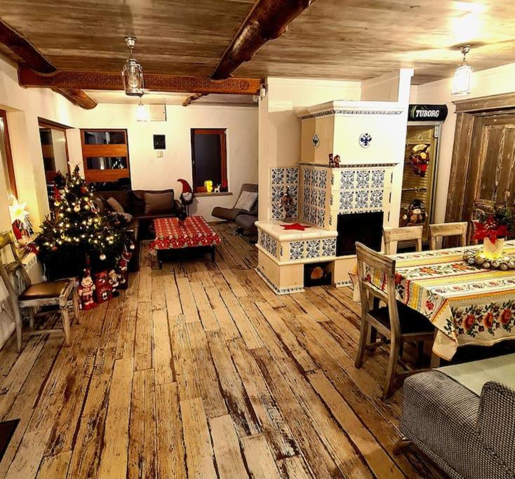 Pensiune Subcrai cu Centru SPA view 5