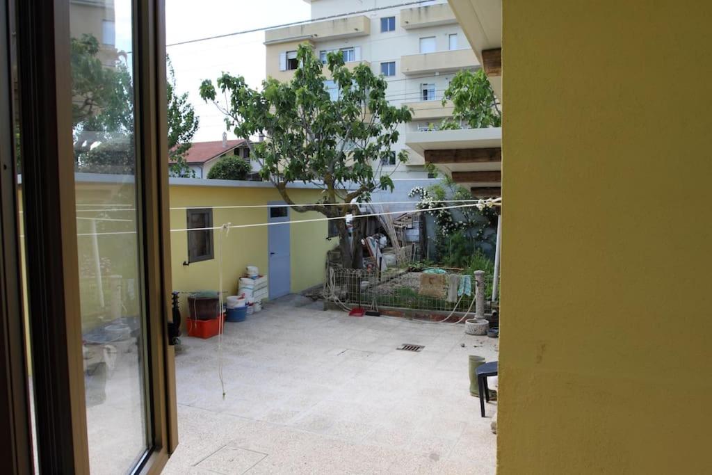 Spazioso Appartamento Fronte Mare view 2