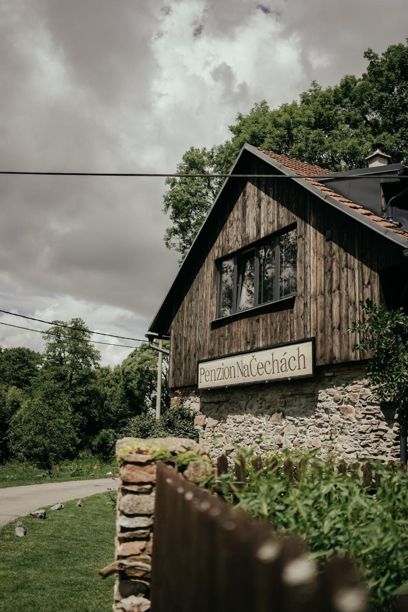 Restaurant a penzion Na Čechách