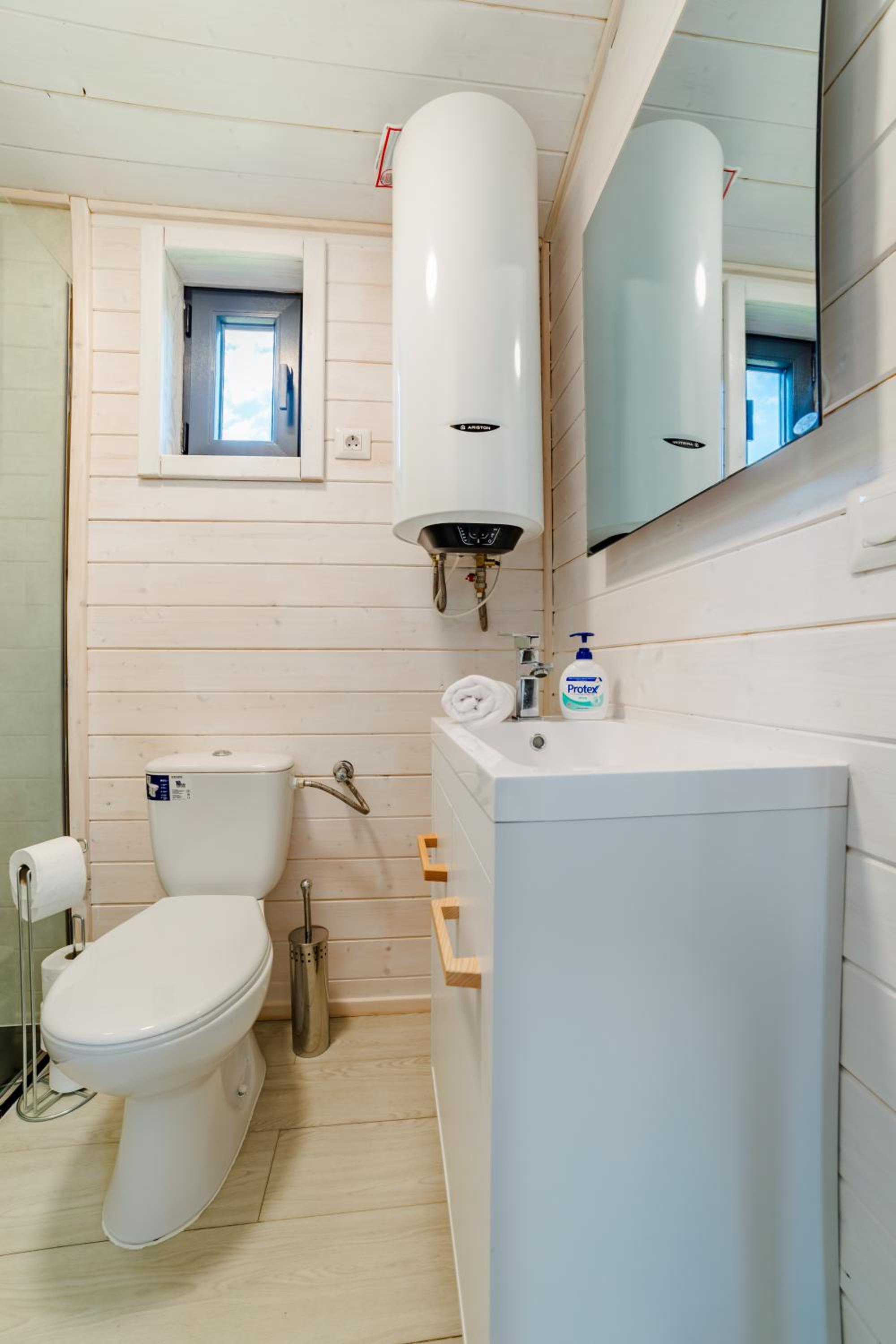 10 Min to Bran Castle Luxury Cabins