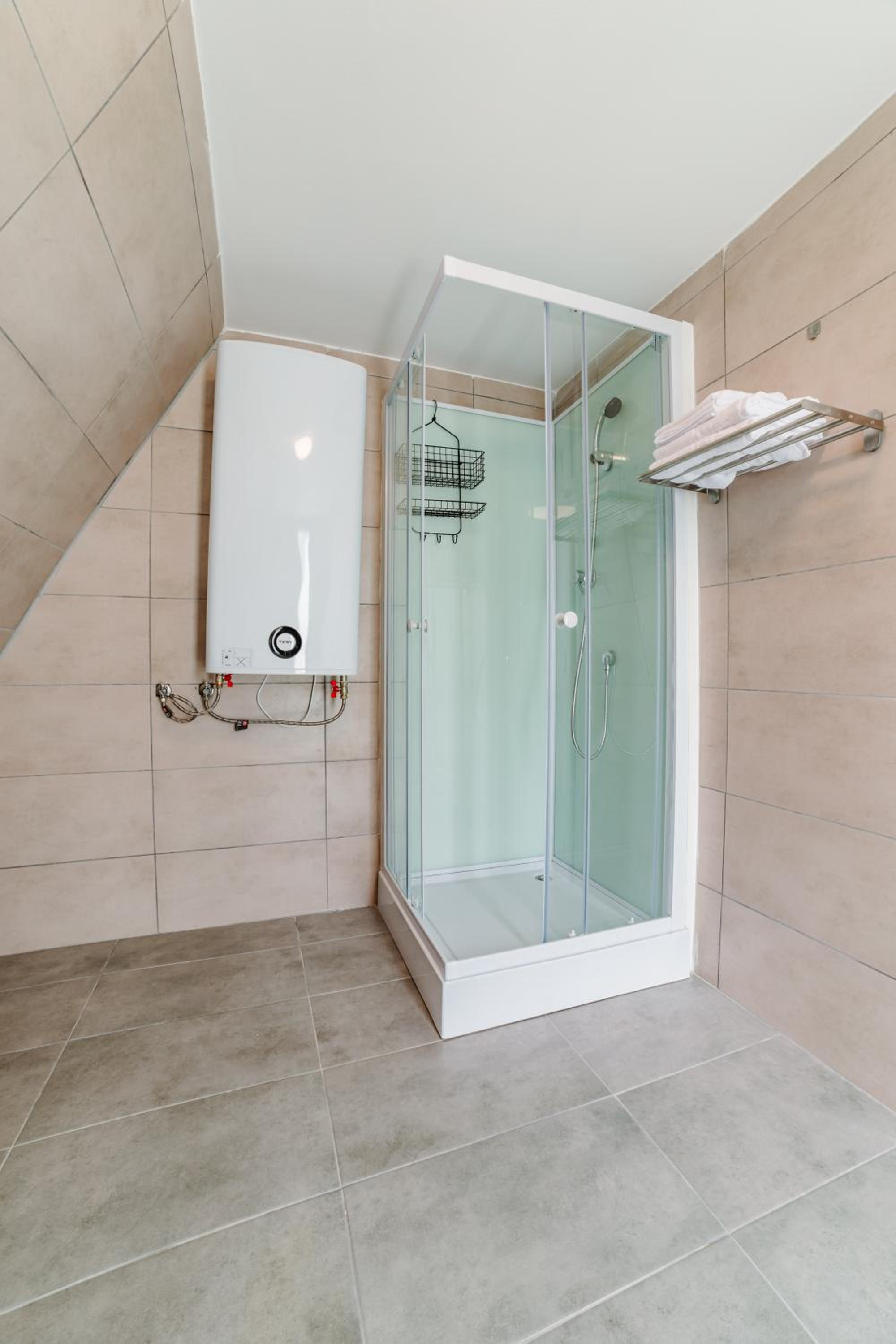 10 Min to Bran Castle Luxury Cabins
