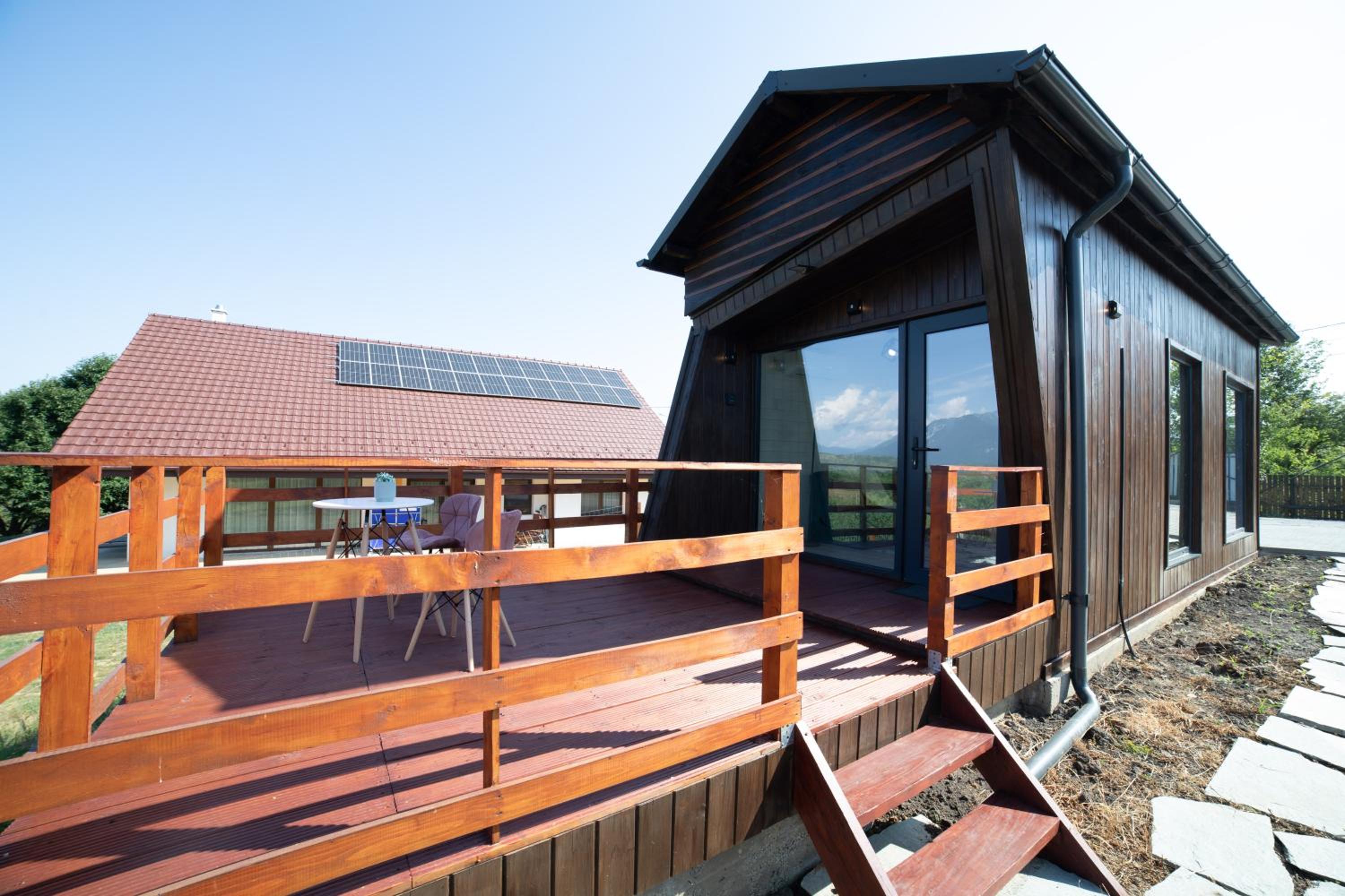 10 Min to Bran Castle Luxury Cabins