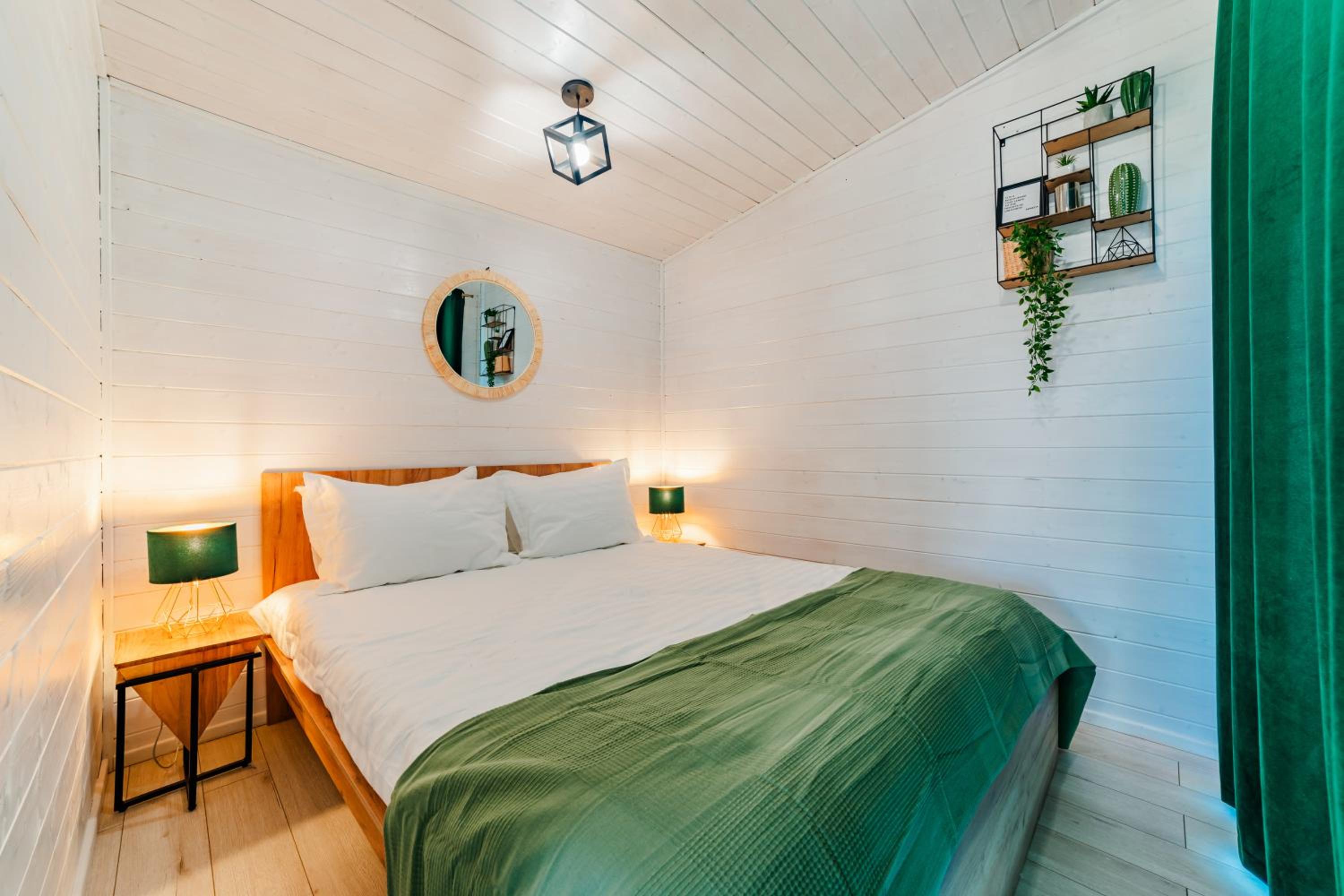 10 Min to Bran Castle Luxury Cabins