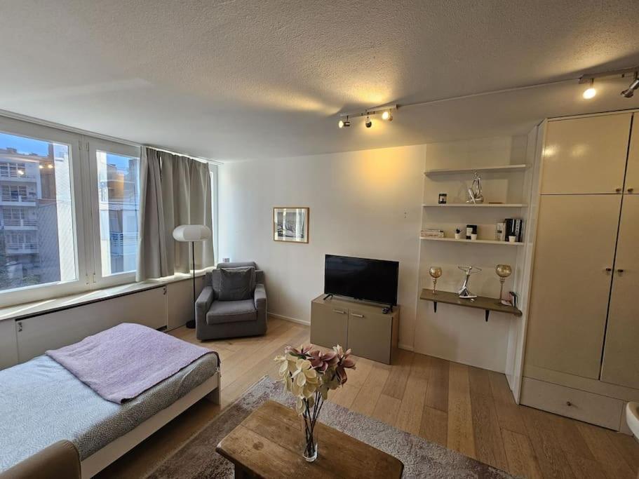 Cosy studio 4
