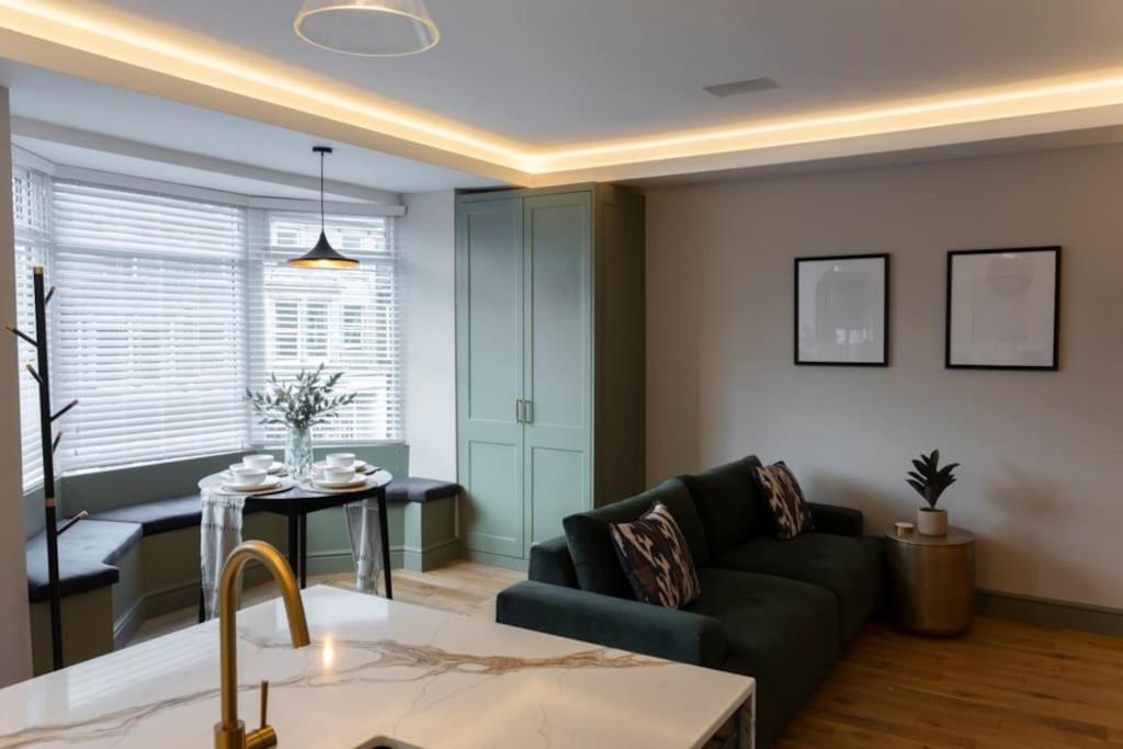 The Verdant Apartment