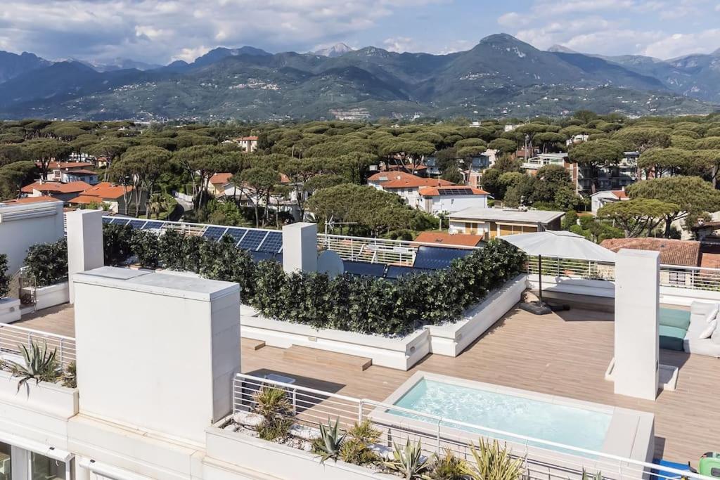 Golden Luxe - Panoramic Penthouse Rooftop whit Pool view 3