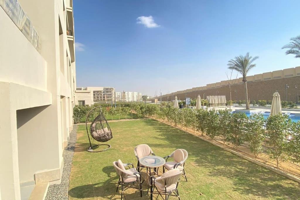 Carrara White 3BR APT W/Garden view and Pool
