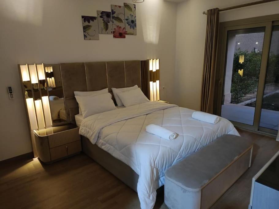 Carrara White 3BR APT W/Garden view and Pool