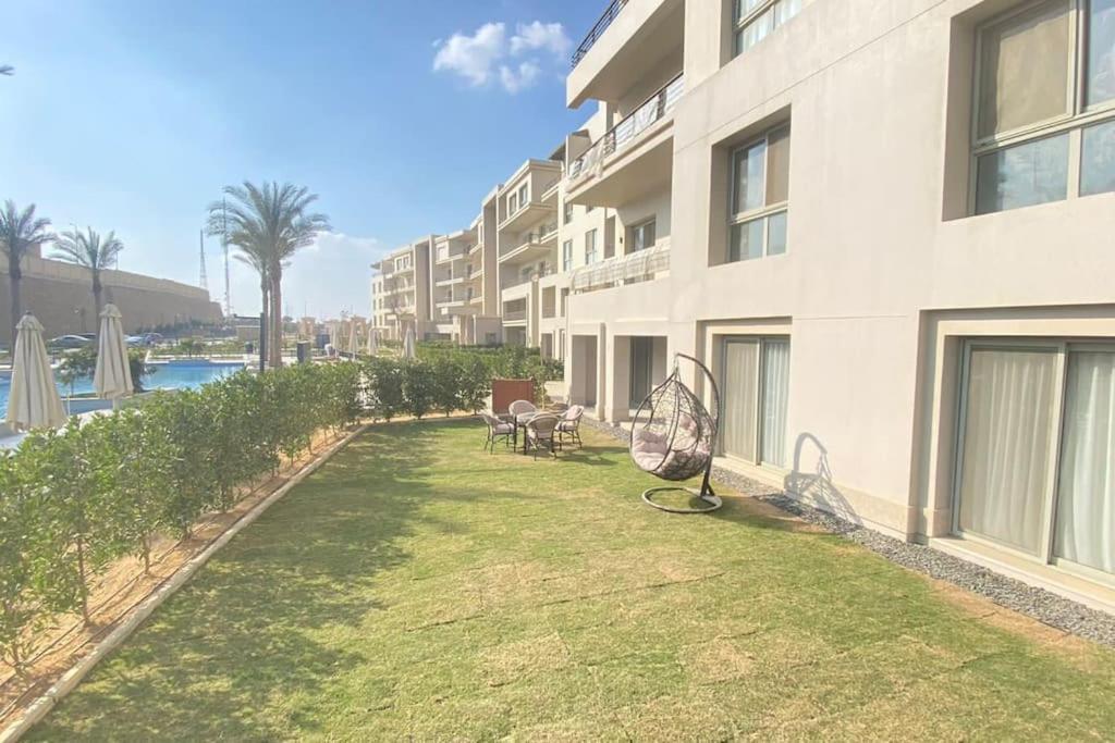 Carrara White 3BR APT W/Garden view and Pool