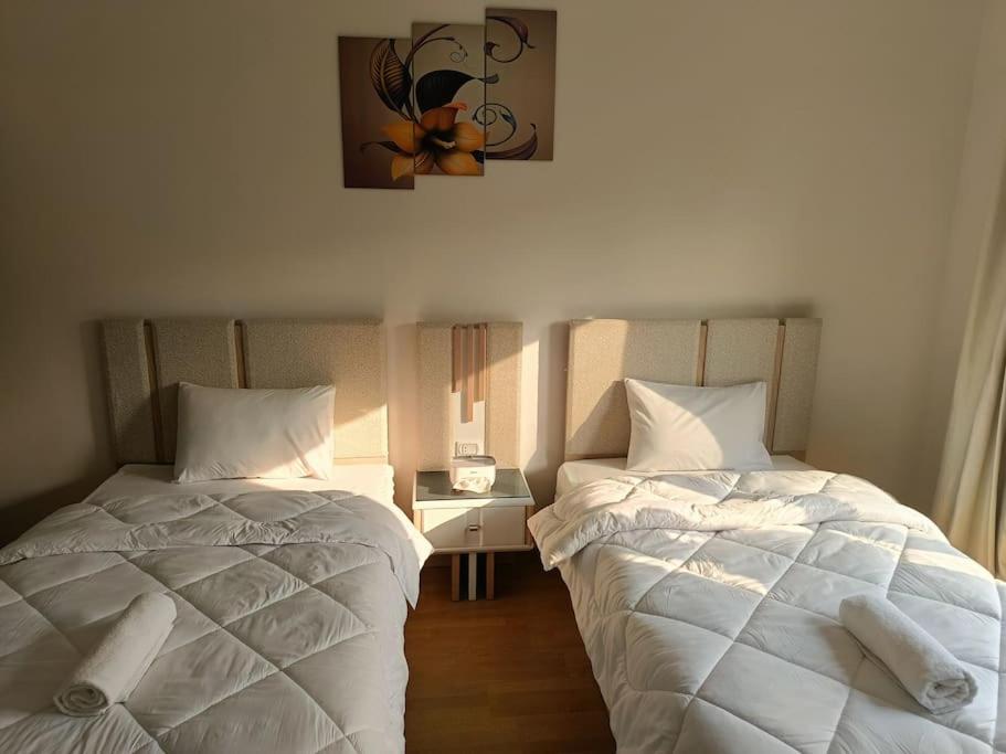 Carrara White 3BR APT W/Garden view and Pool