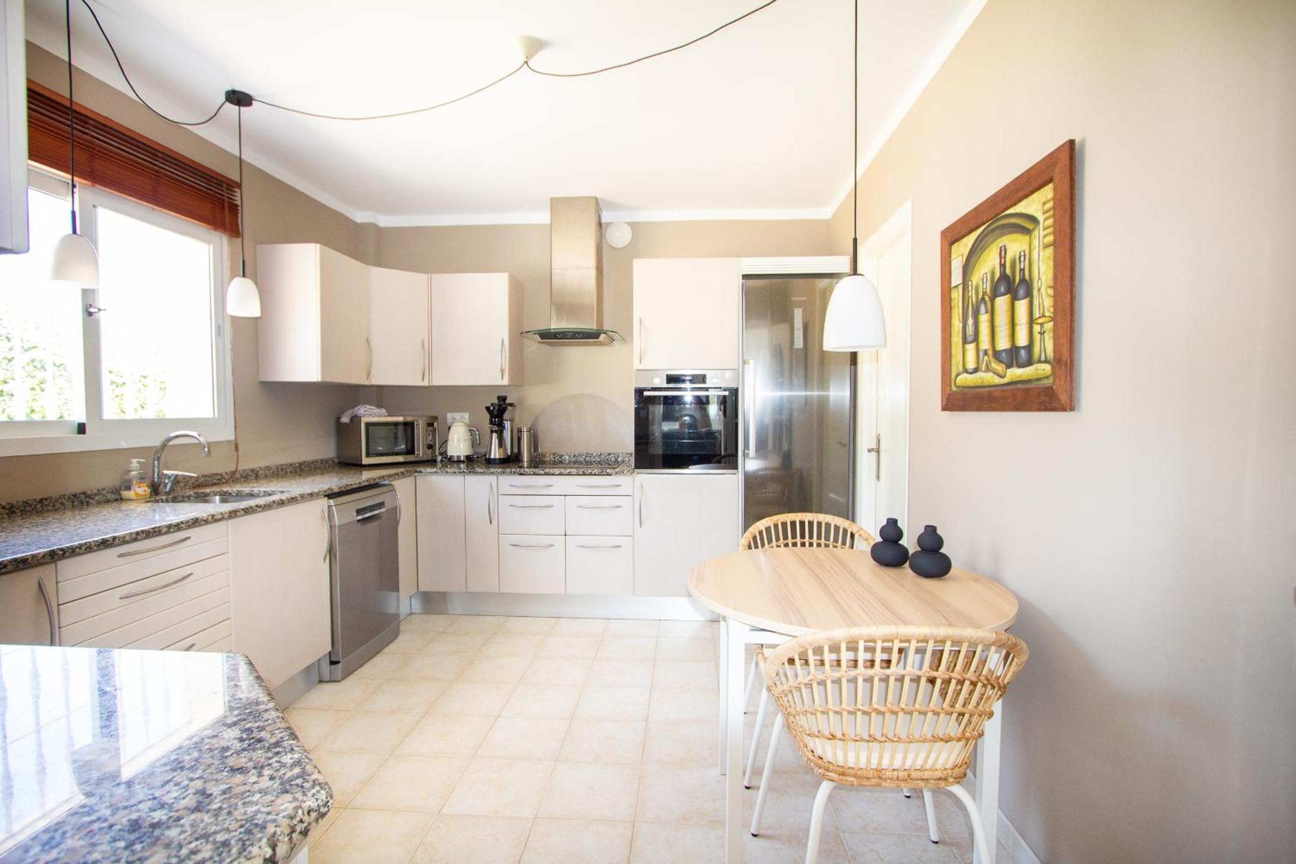 108-Villa, 2 Minutes Walk to the beach, Heated pool