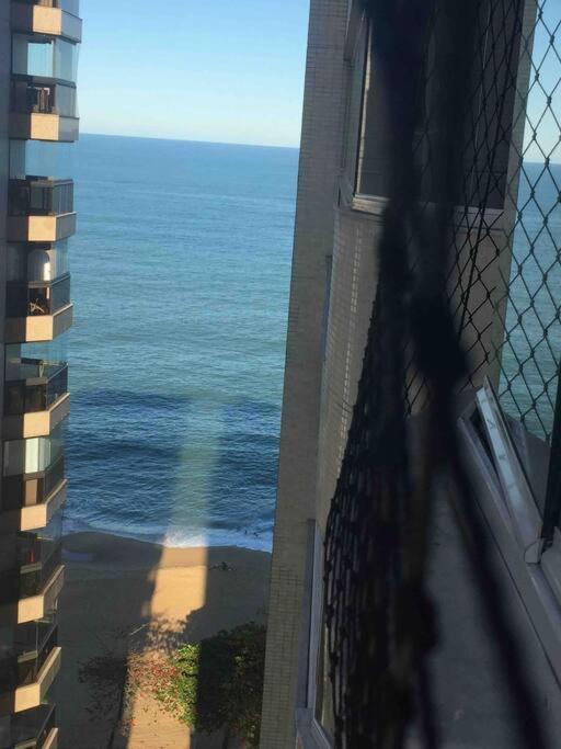 TOP DA PRAIA - 2qts, ar cond, WIFI, cozinha, garagem , completo