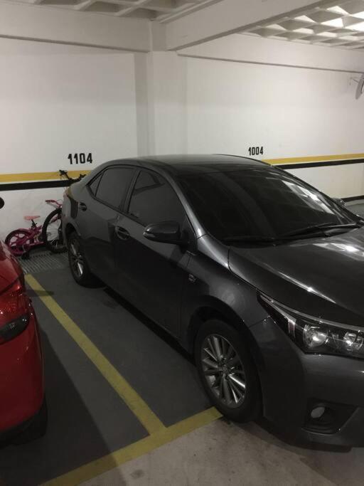 TOP DA PRAIA - 2qts, ar cond, WIFI, cozinha, garagem , completo