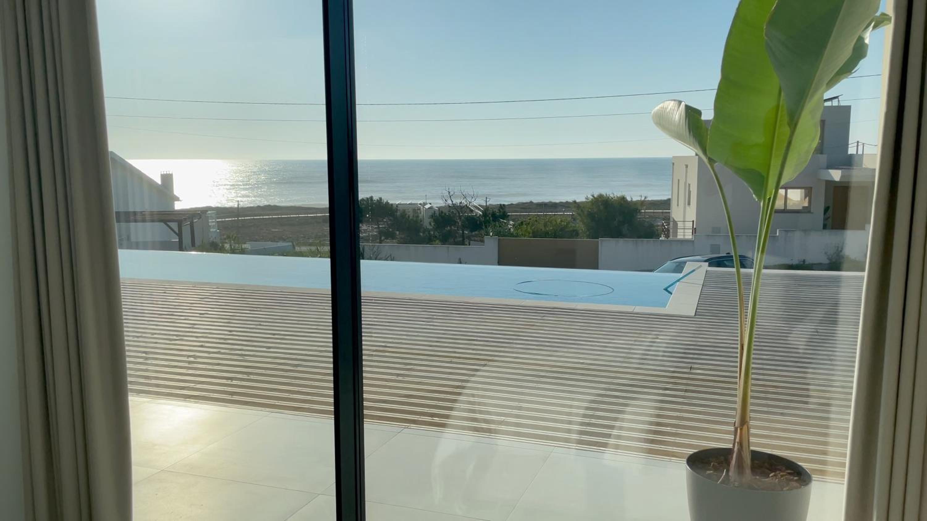 Exclusive Beach House with full sea view, Luxury and Comfort by the Sea view 4