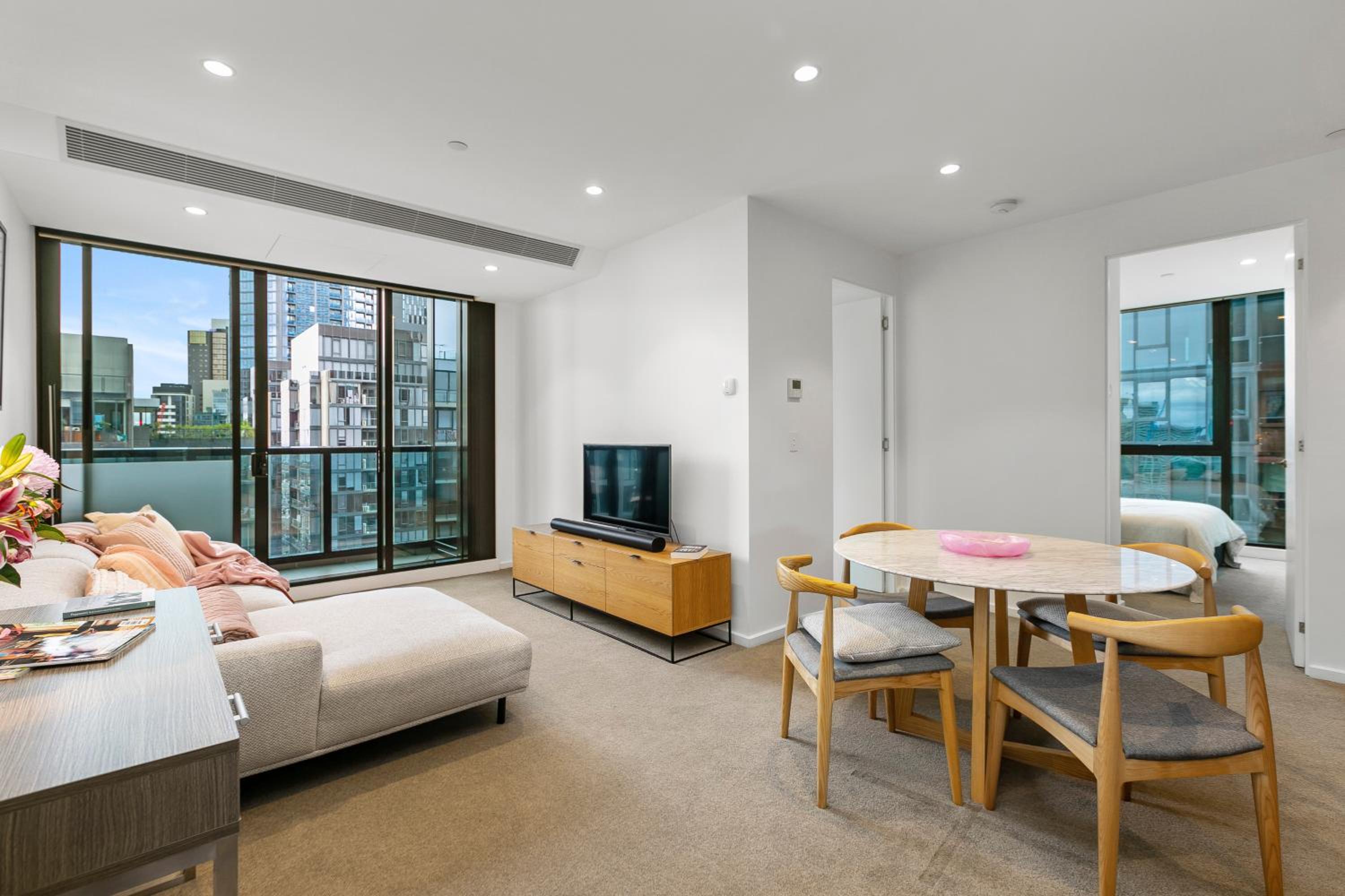 Southbank, River View, Free Parking