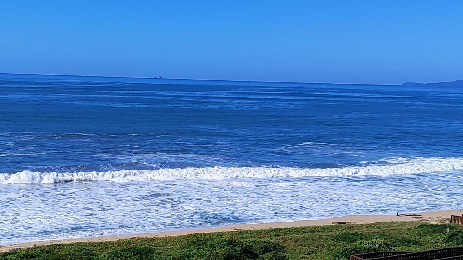 Resort Apto Frente Mar
