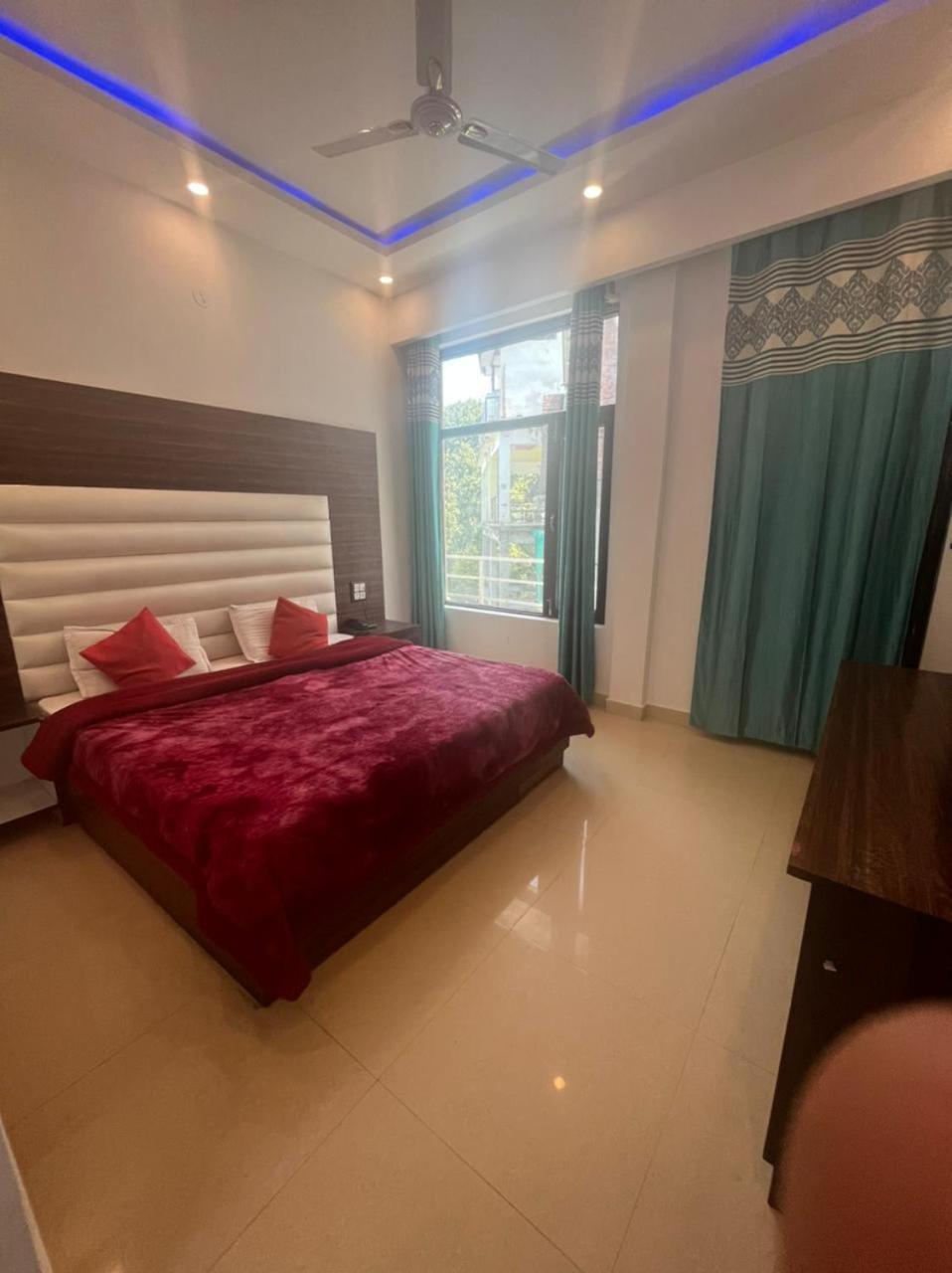Rahul Hotel and Restaurant view 4