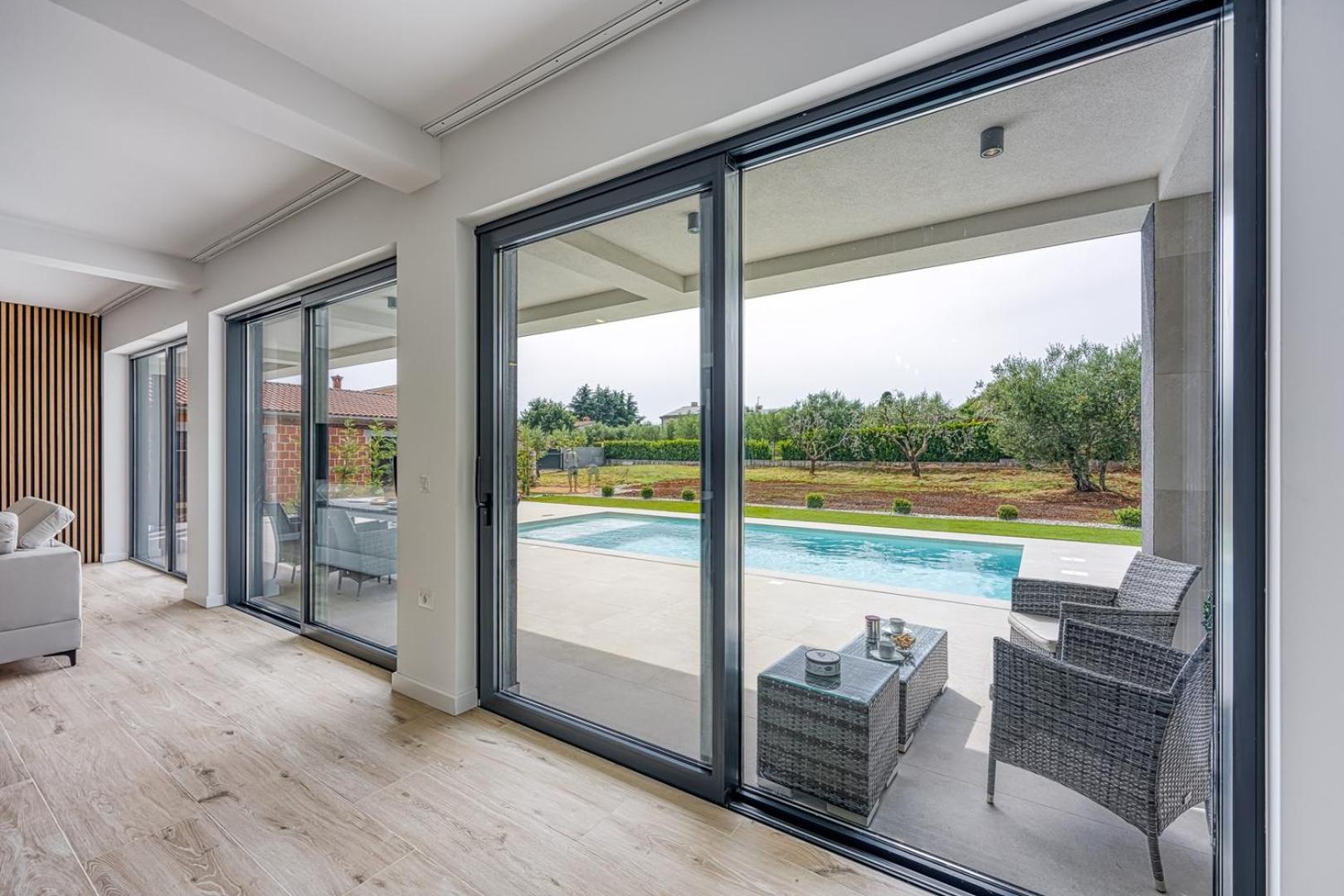 Villa IVY view 4